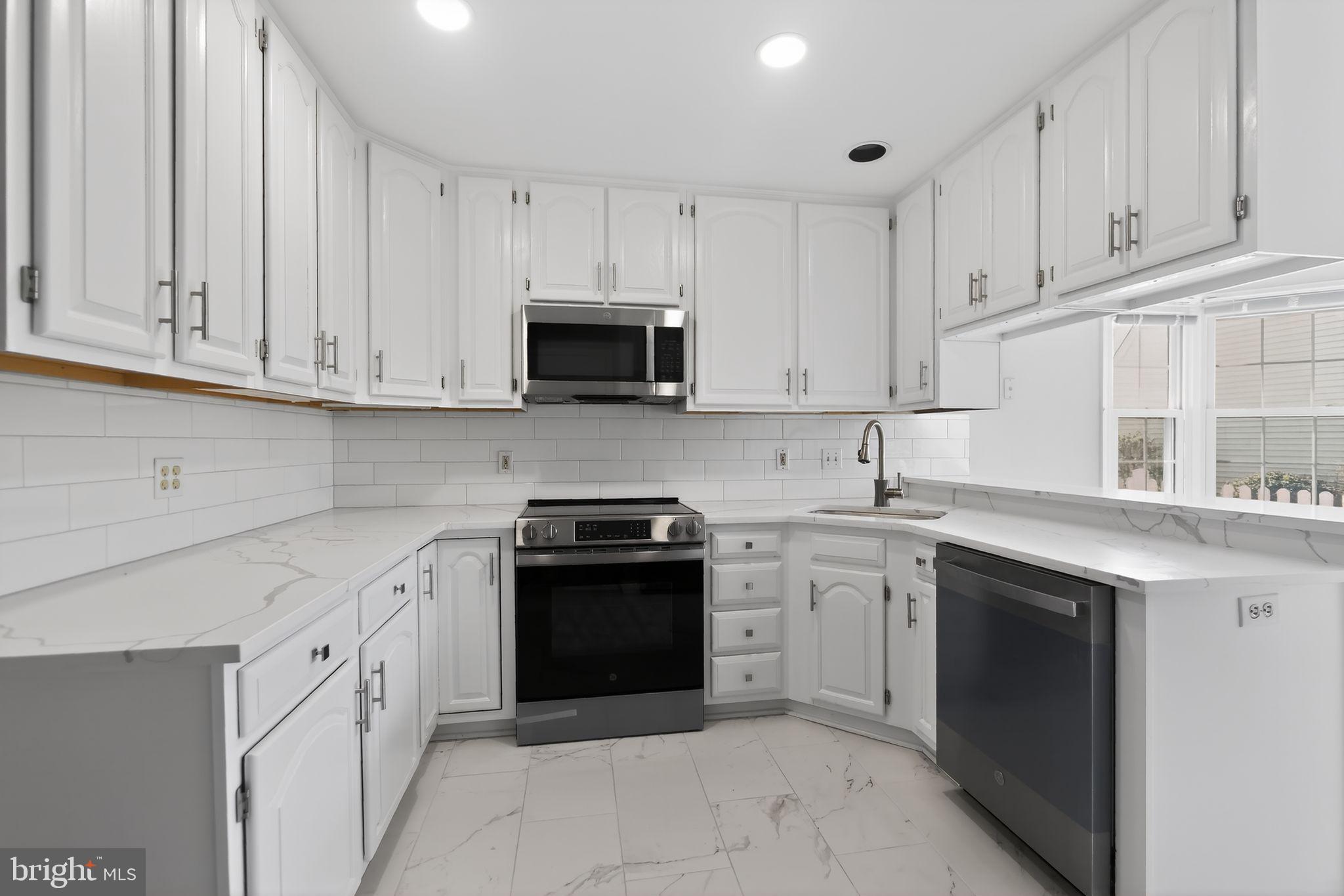 WORMANS MILL - Residential