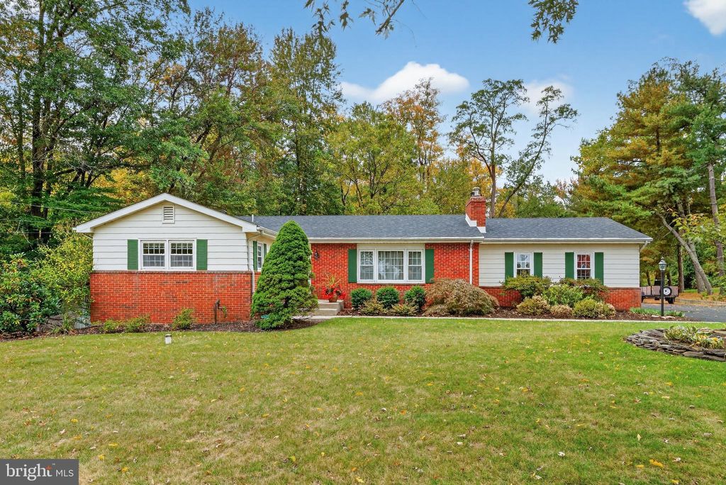 Photo of 14 Iron Bridge Road, CHESTERFIELD, NJ 08515 (MLS # NJBL2097550)