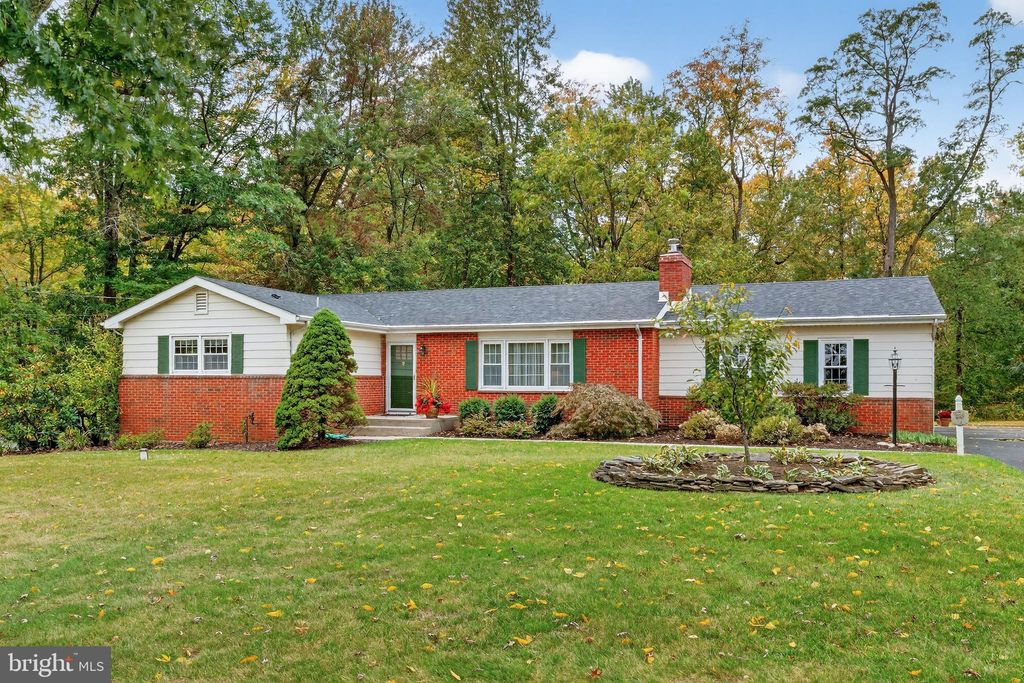 Photo of 14 Iron Bridge Road, CHESTERFIELD, NJ 08515 (MLS # NJBL2097550)