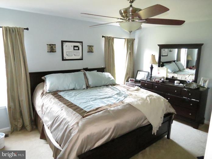 TWIN ARCH CROSSING - Residential Lease