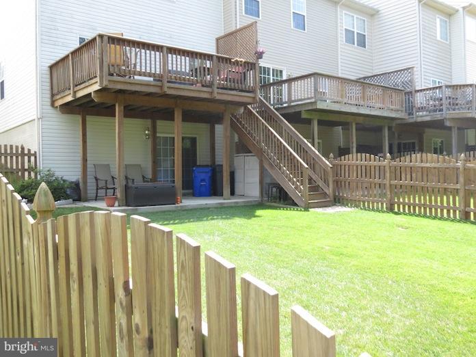 TWIN ARCH CROSSING - Residential Lease