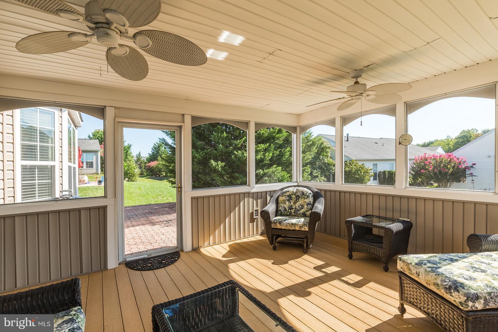 FOUR SEASONS - Residential