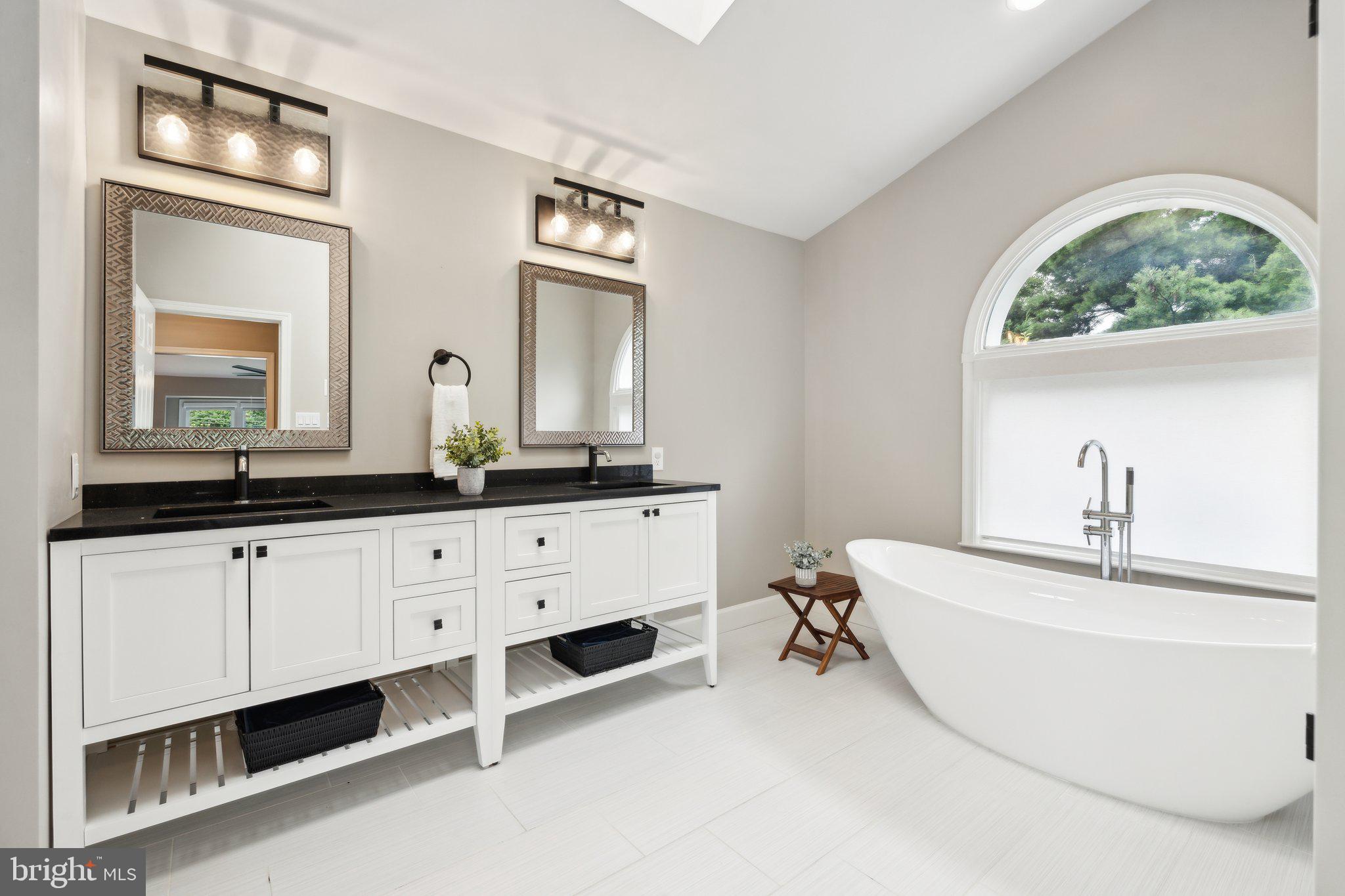 OAKCREST FARMS - Residential