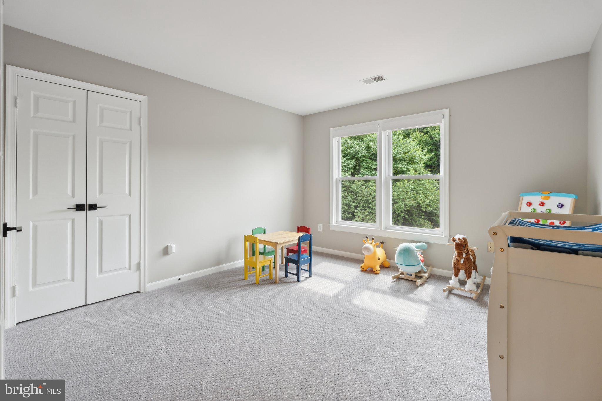 OAKCREST FARMS - Residential