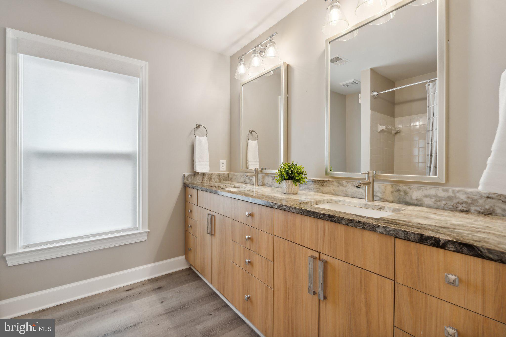 OAKCREST FARMS - Residential