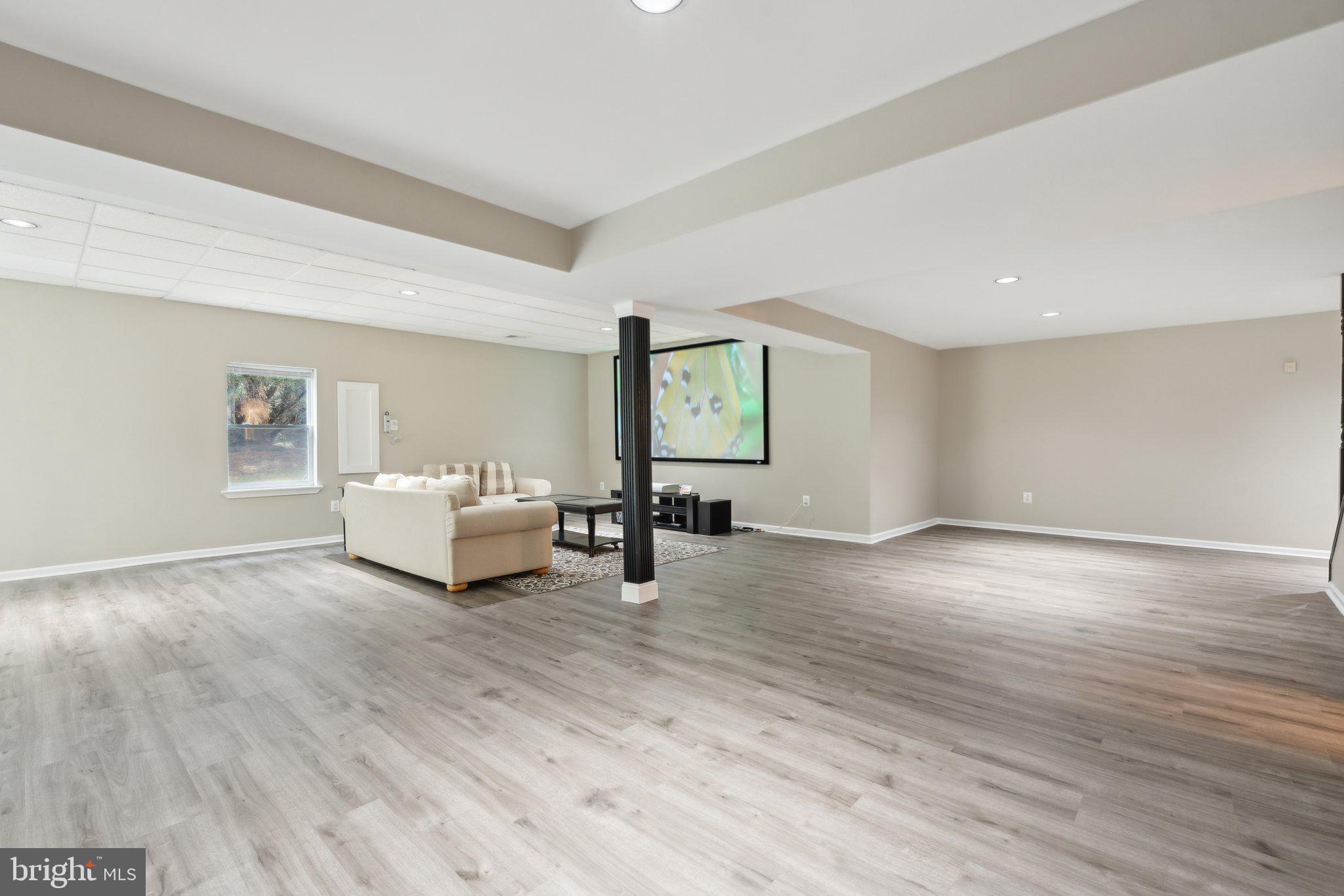 OAKCREST FARMS - Residential