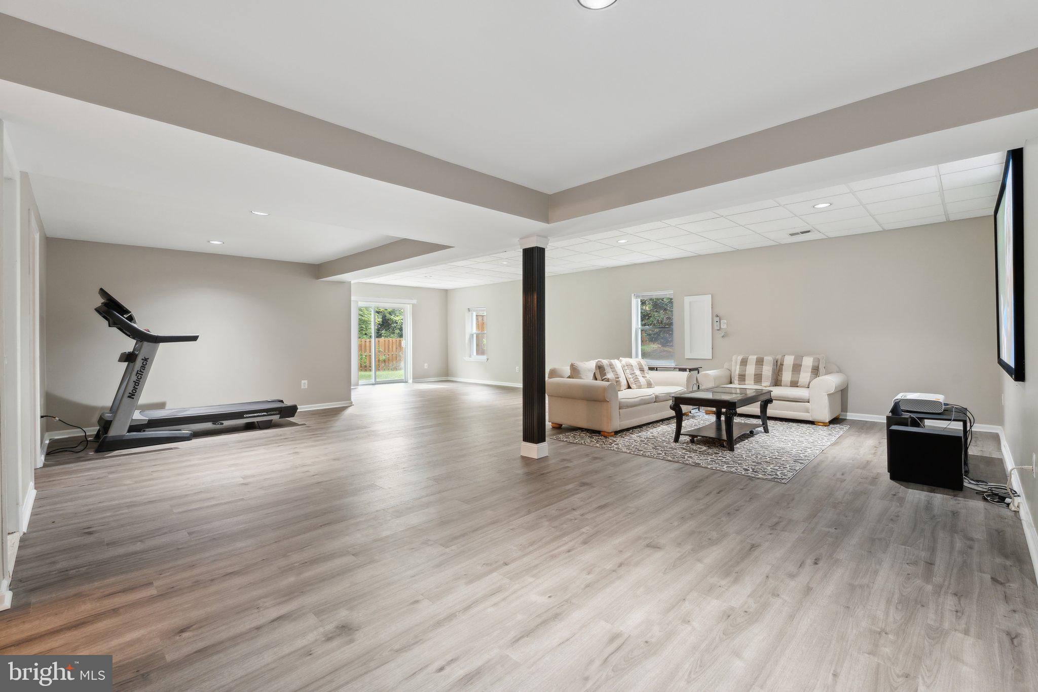 OAKCREST FARMS - Residential