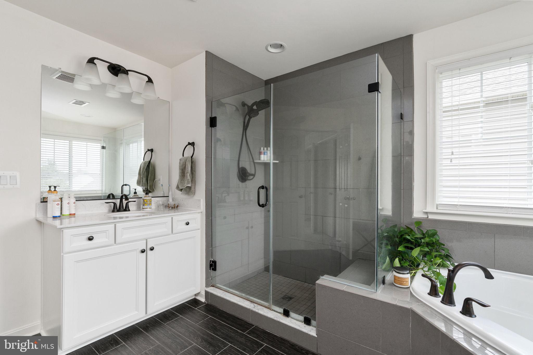 MOUNTAIN BROOK ESTATES - Residential