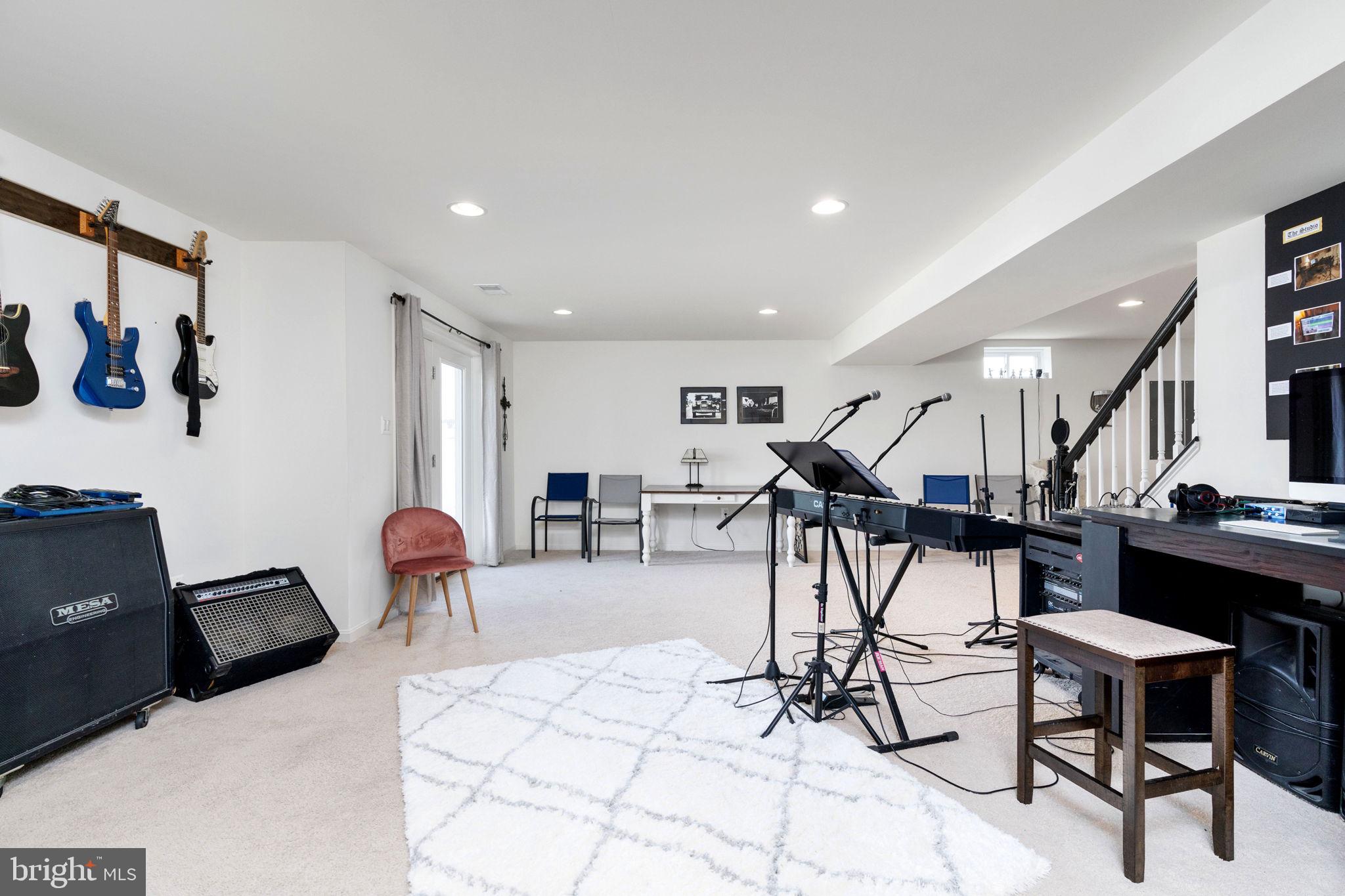 MOUNTAIN BROOK ESTATES - Residential