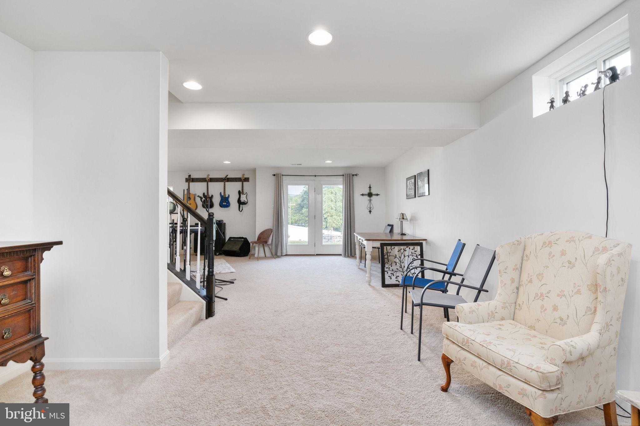 MOUNTAIN BROOK ESTATES - Residential