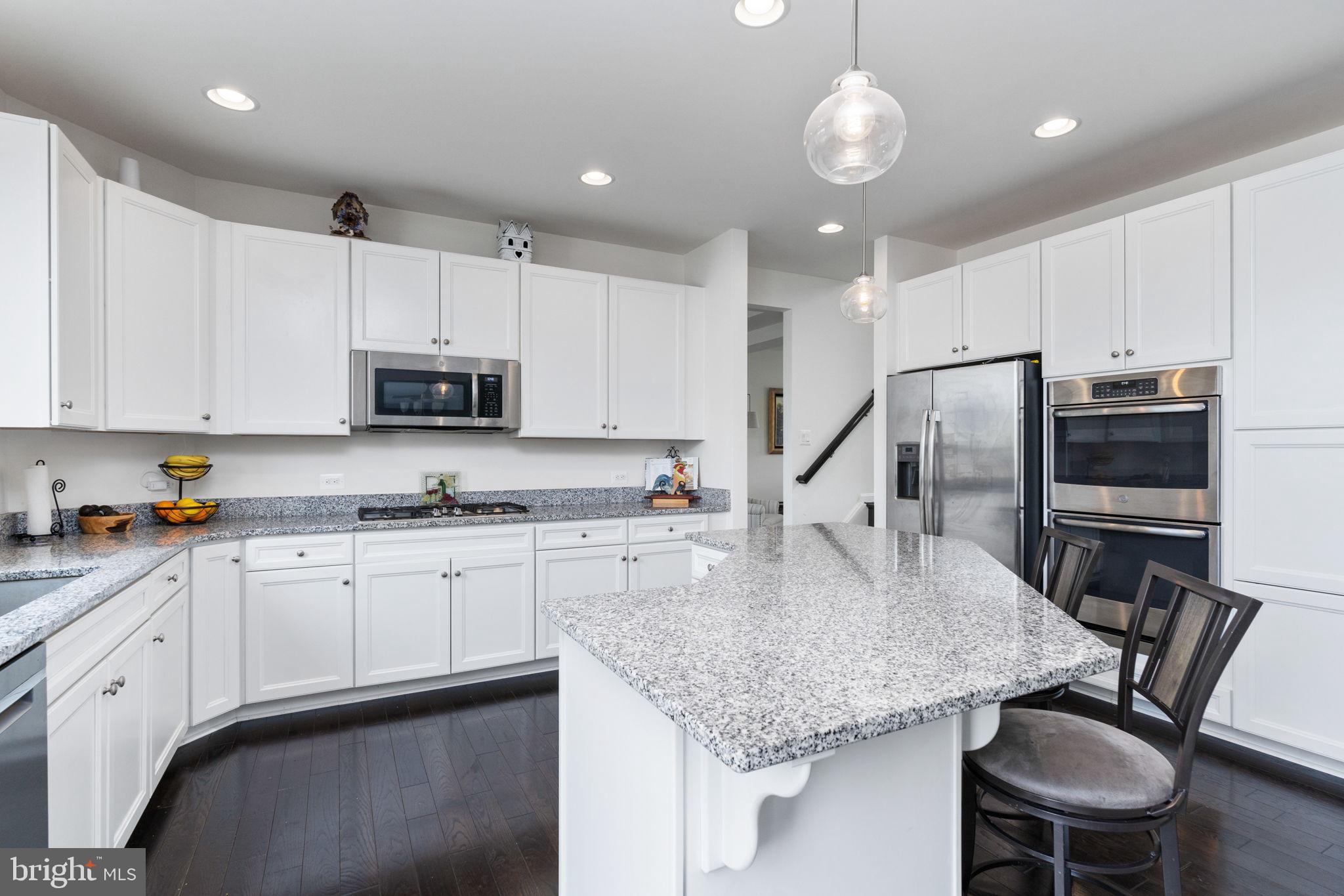 MOUNTAIN BROOK ESTATES - Residential