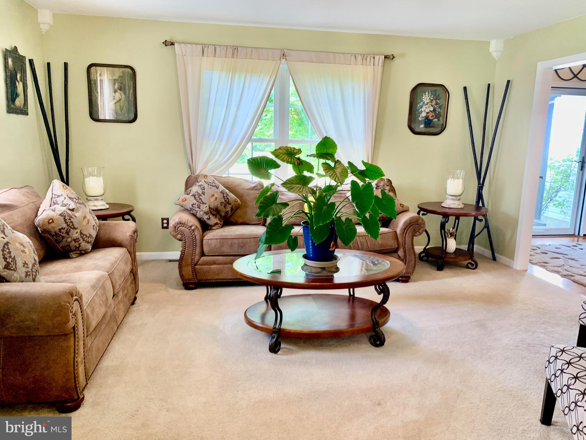 COLLINS POINT - Residential