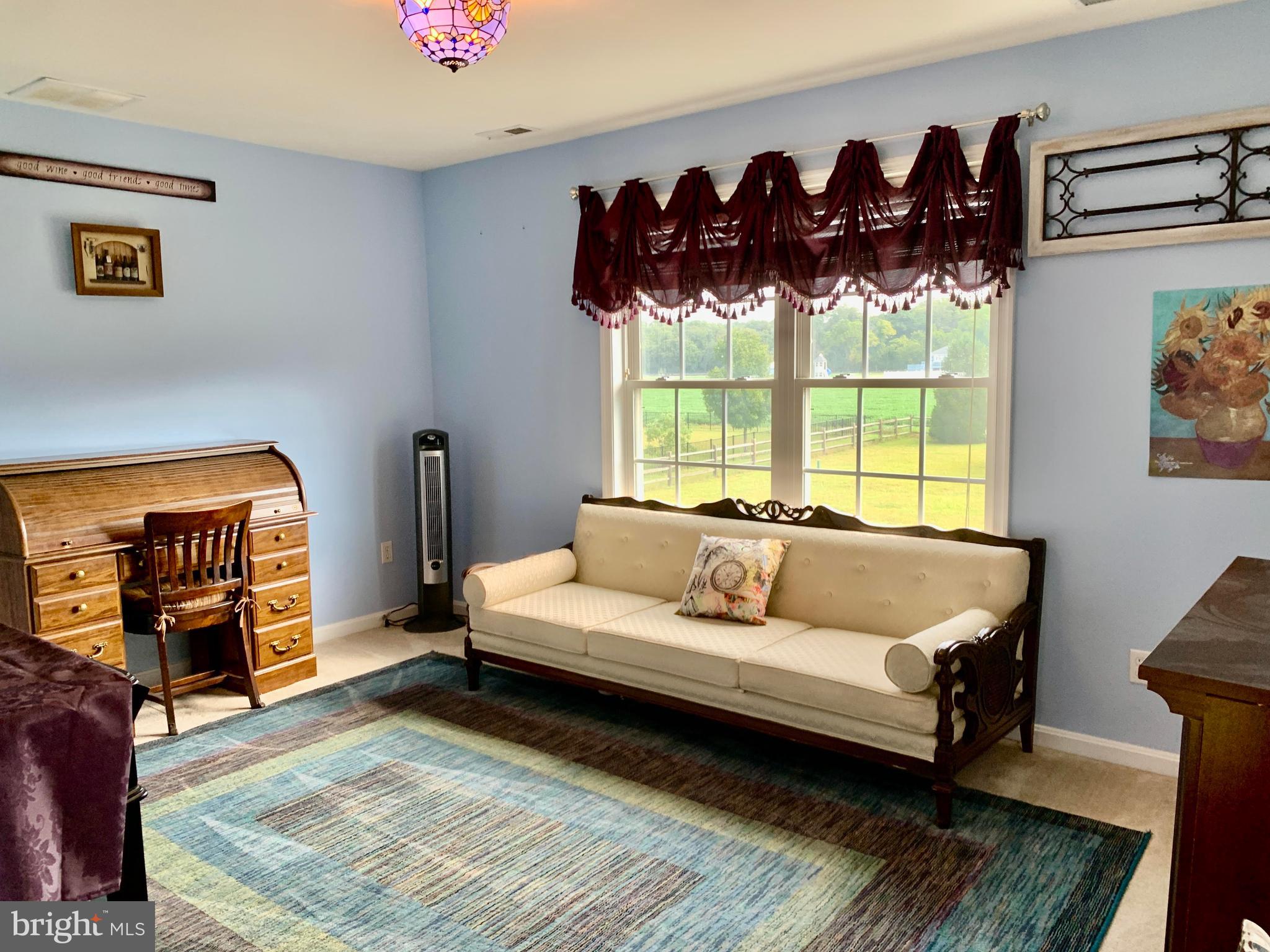 COLLINS POINT - Residential