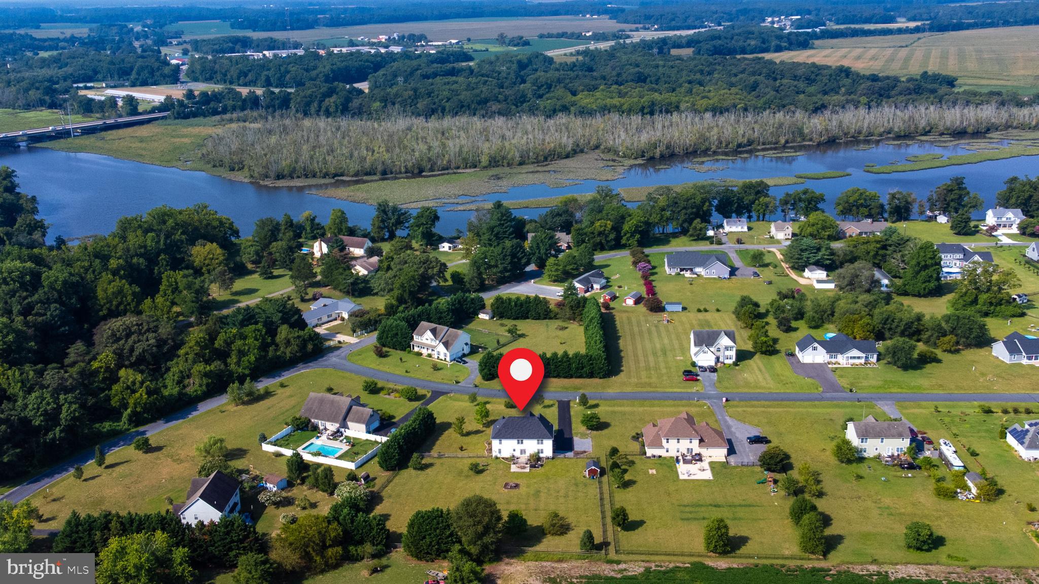 COLLINS POINT - Residential