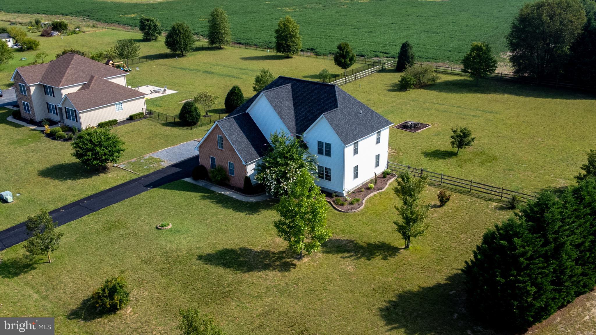 COLLINS POINT - Residential