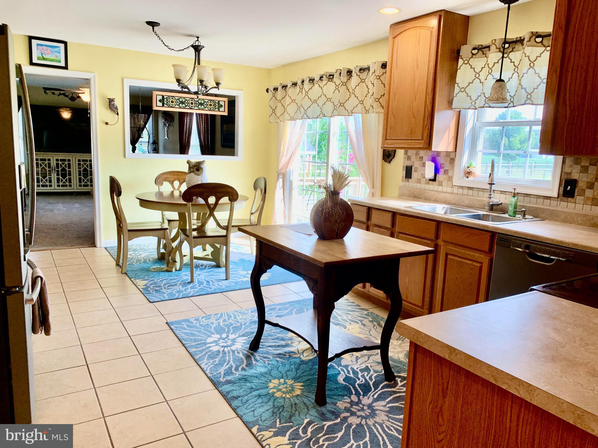 COLLINS POINT - Residential