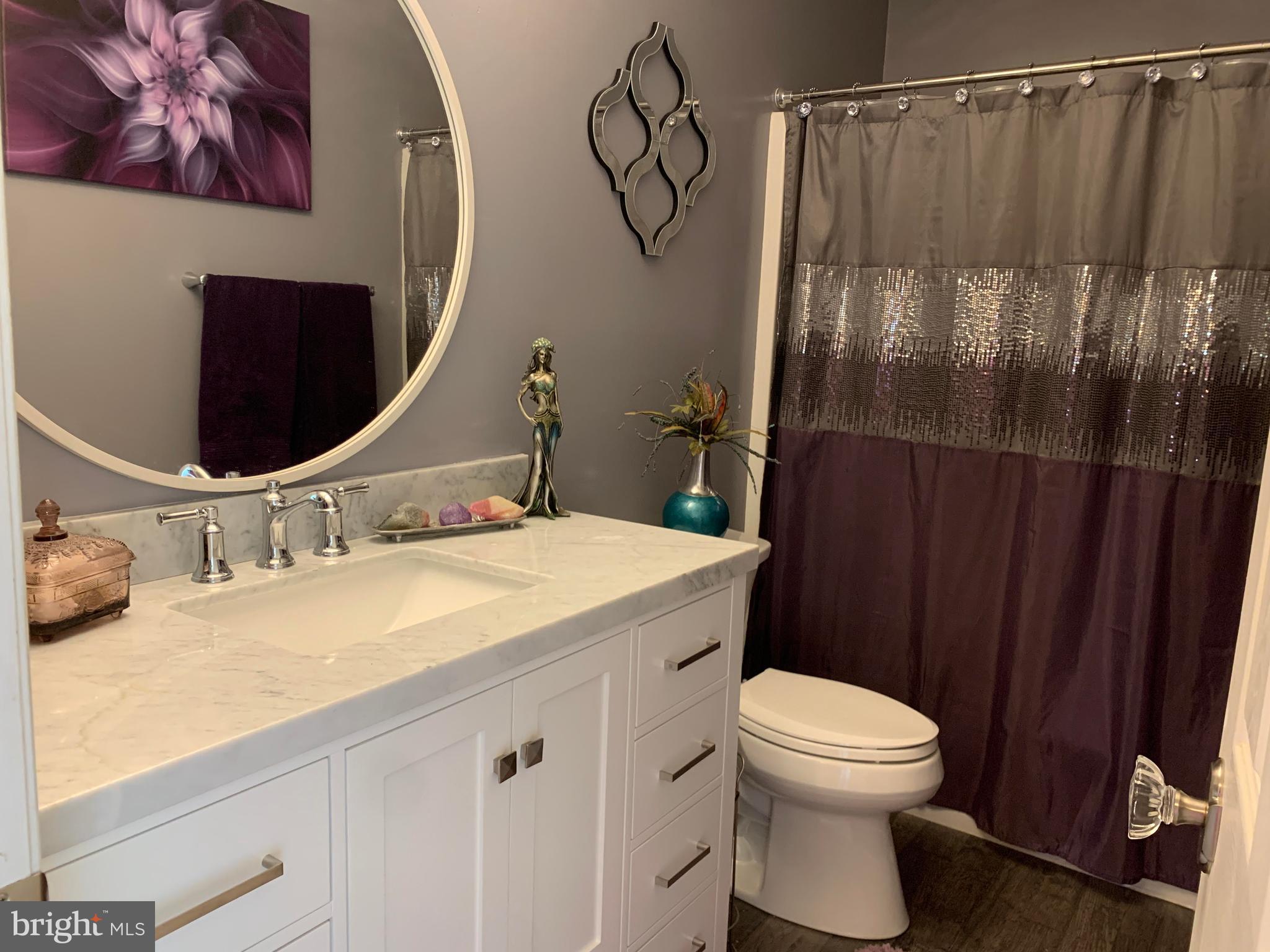 COLLINS POINT - Residential