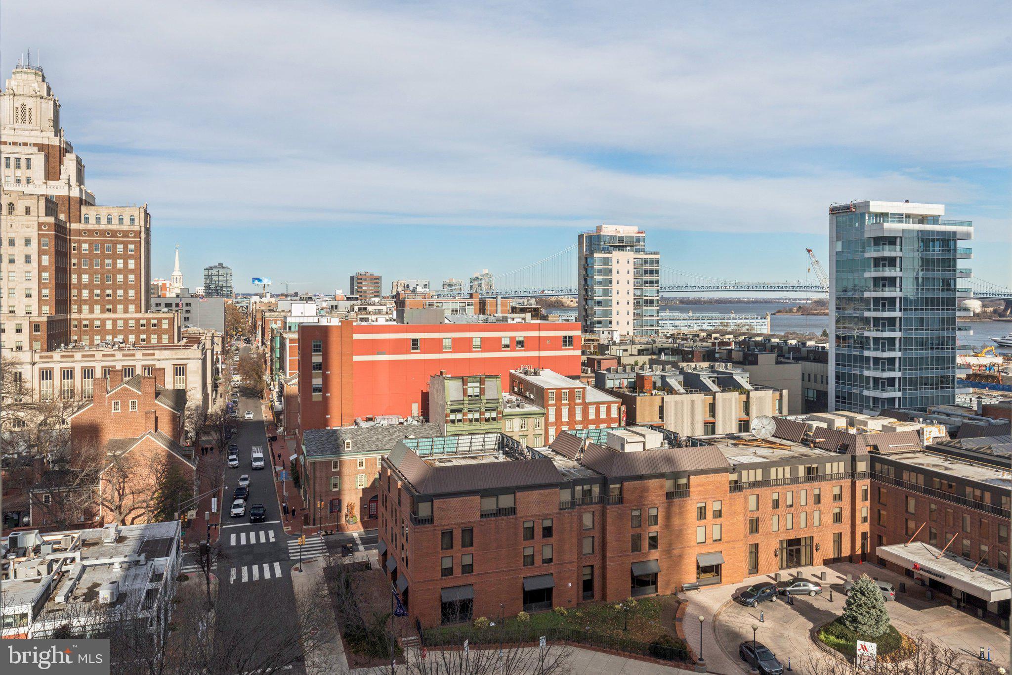 SOCIETY HILL - Residential