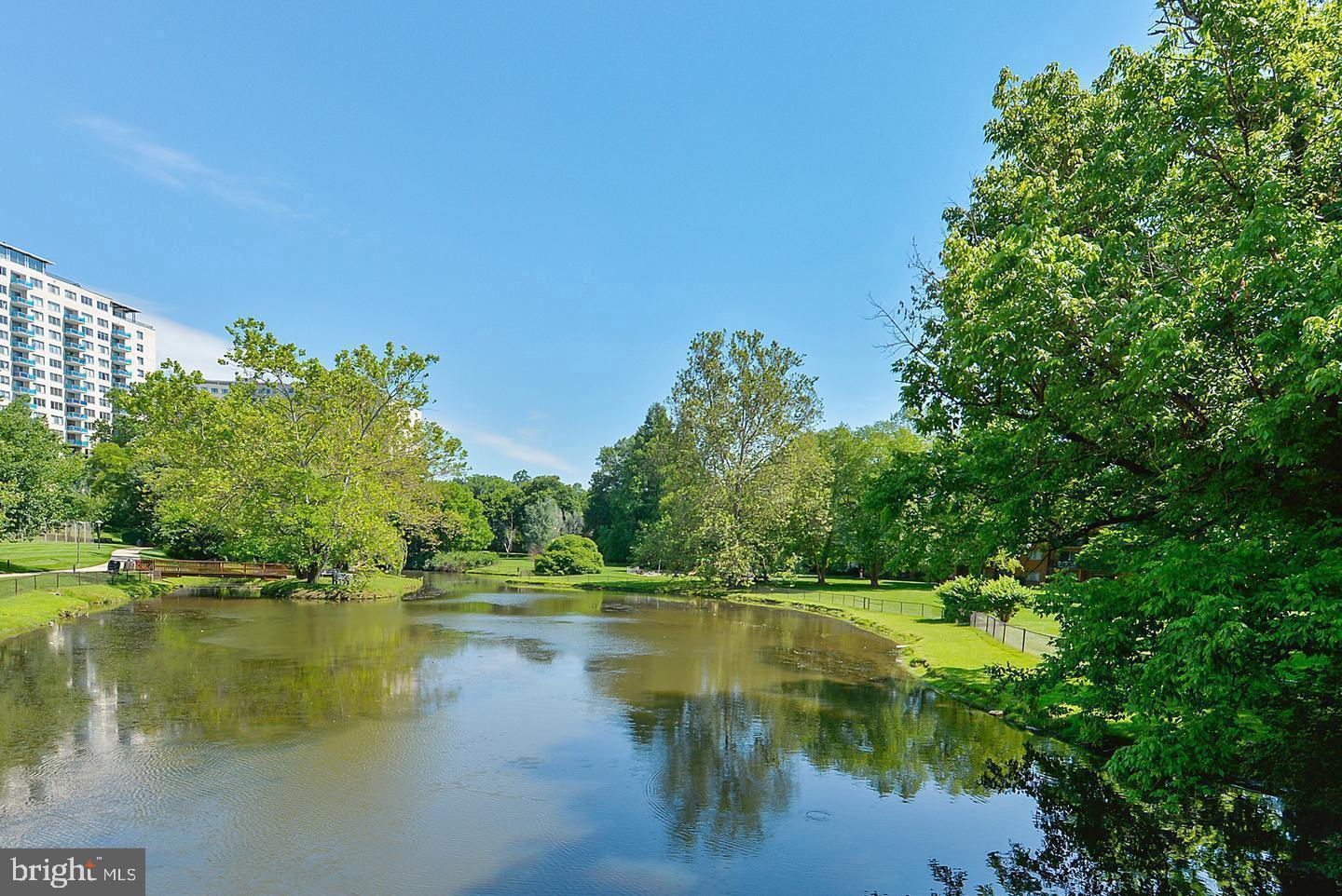 GROSVENOR WOODS - Residential Lease