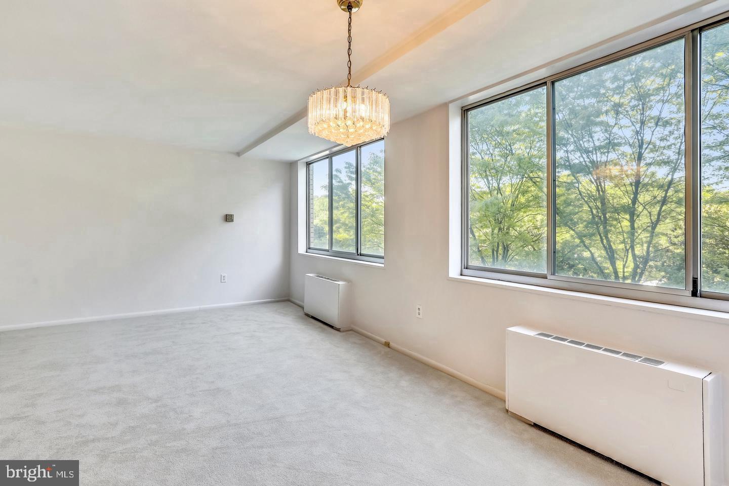 GROSVENOR WOODS - Residential Lease