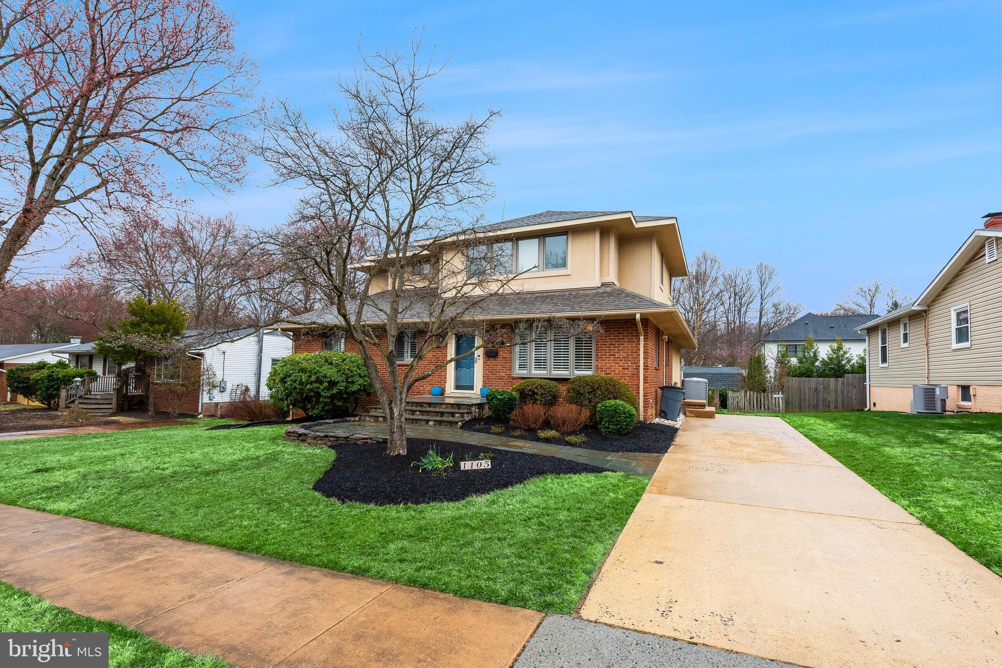 VIENNA WOODS - Residential