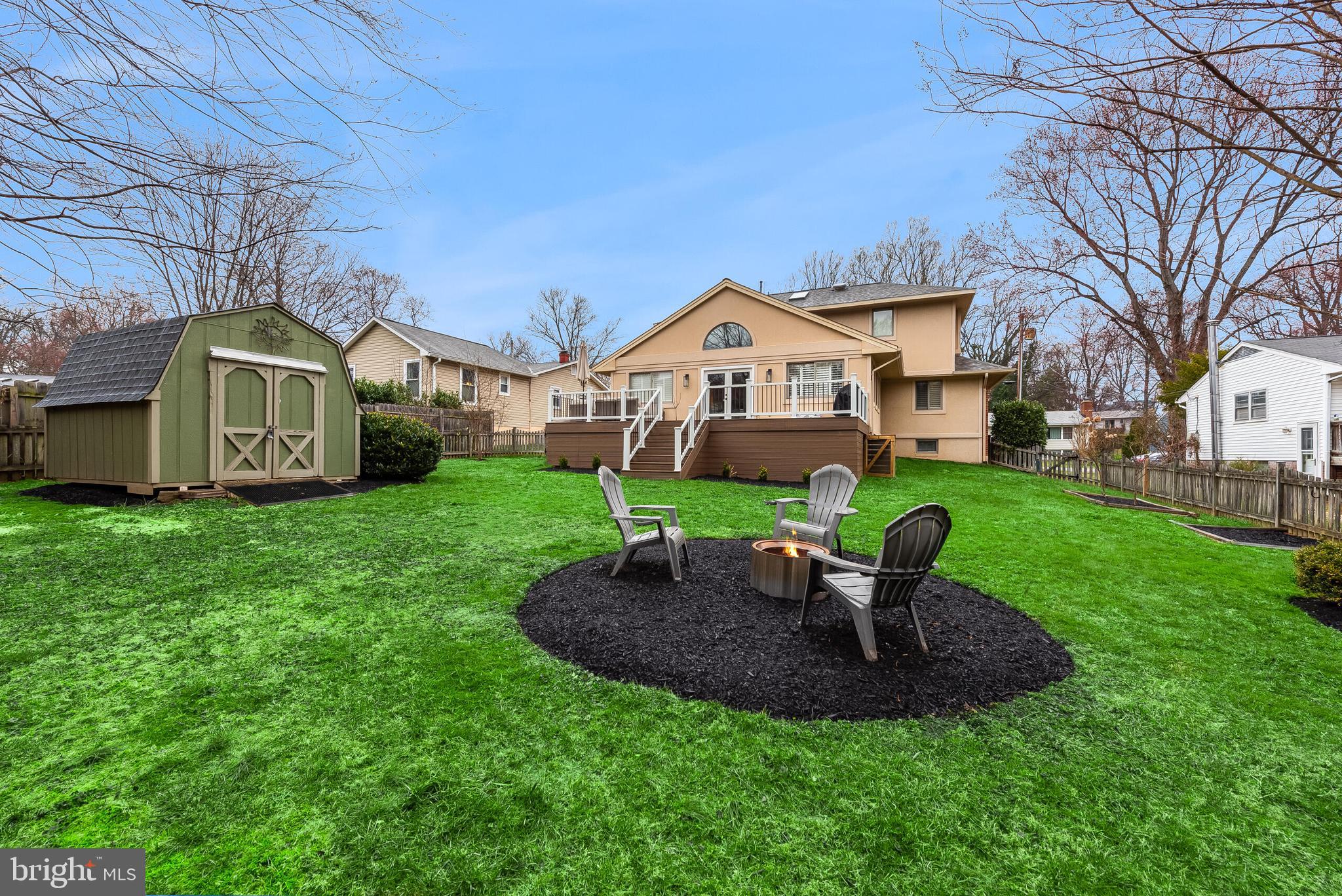 VIENNA WOODS - Residential