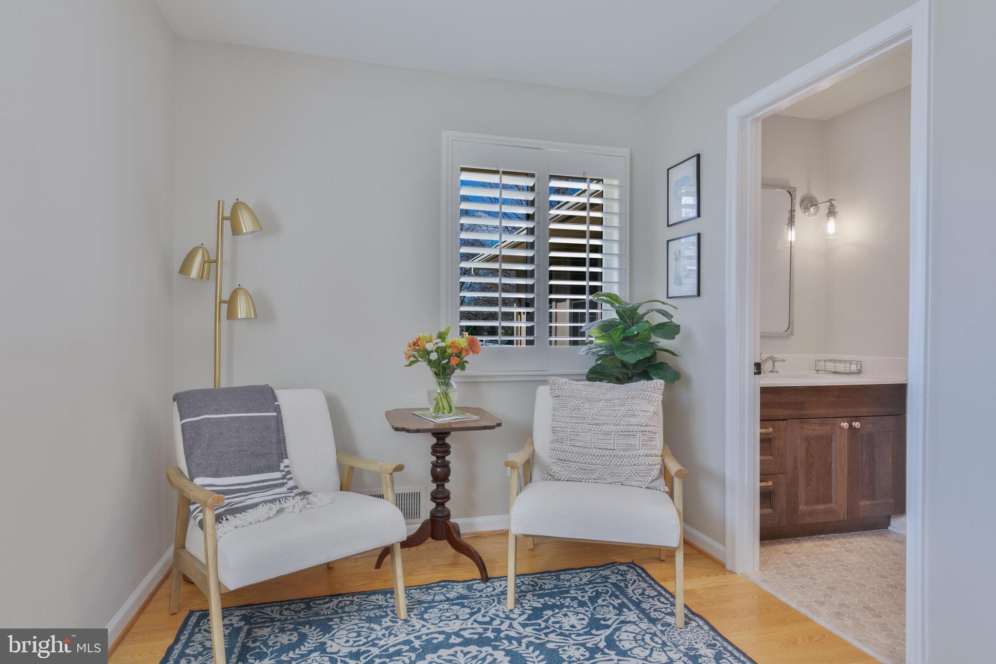 VIENNA WOODS - Residential