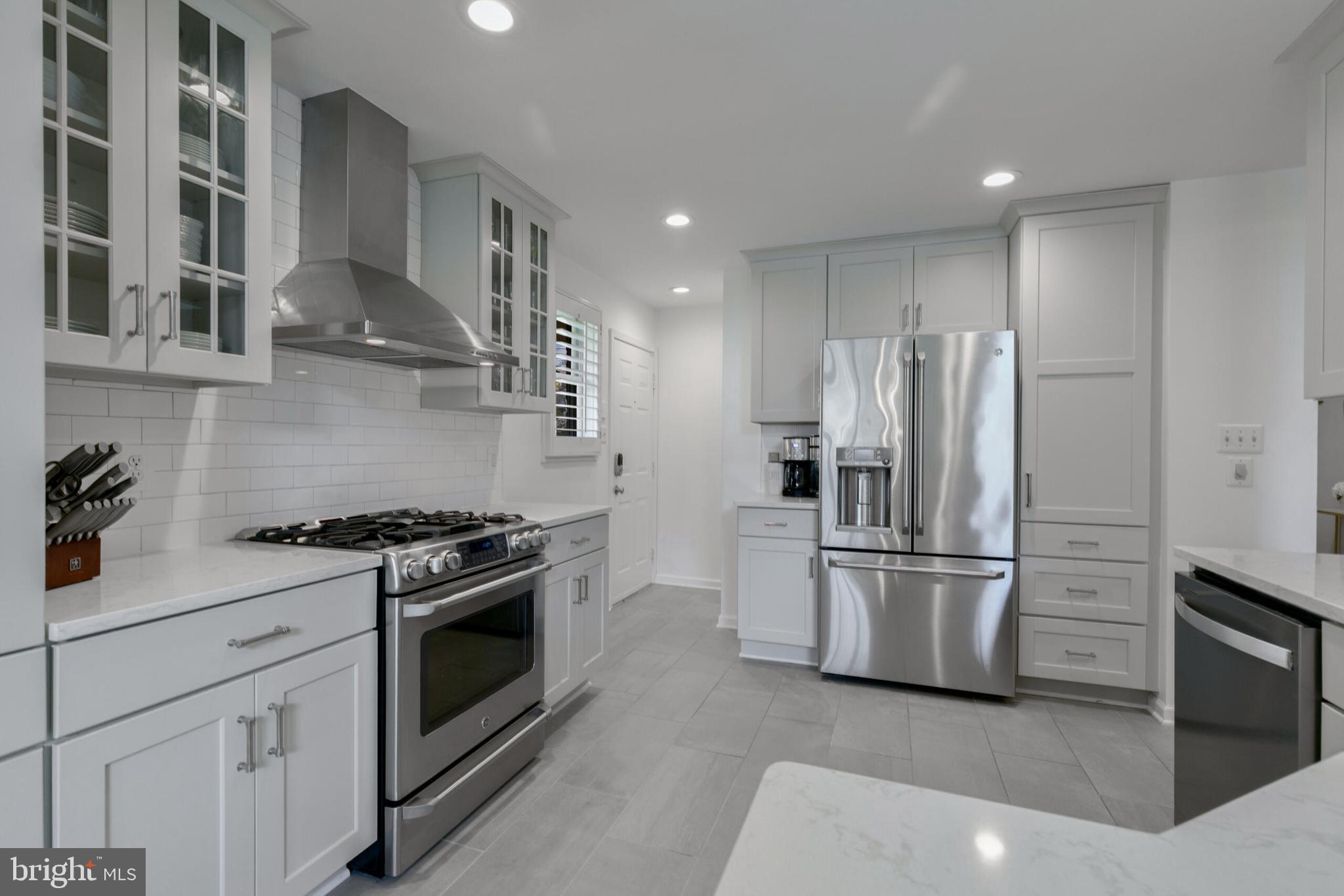 VIENNA WOODS - Residential