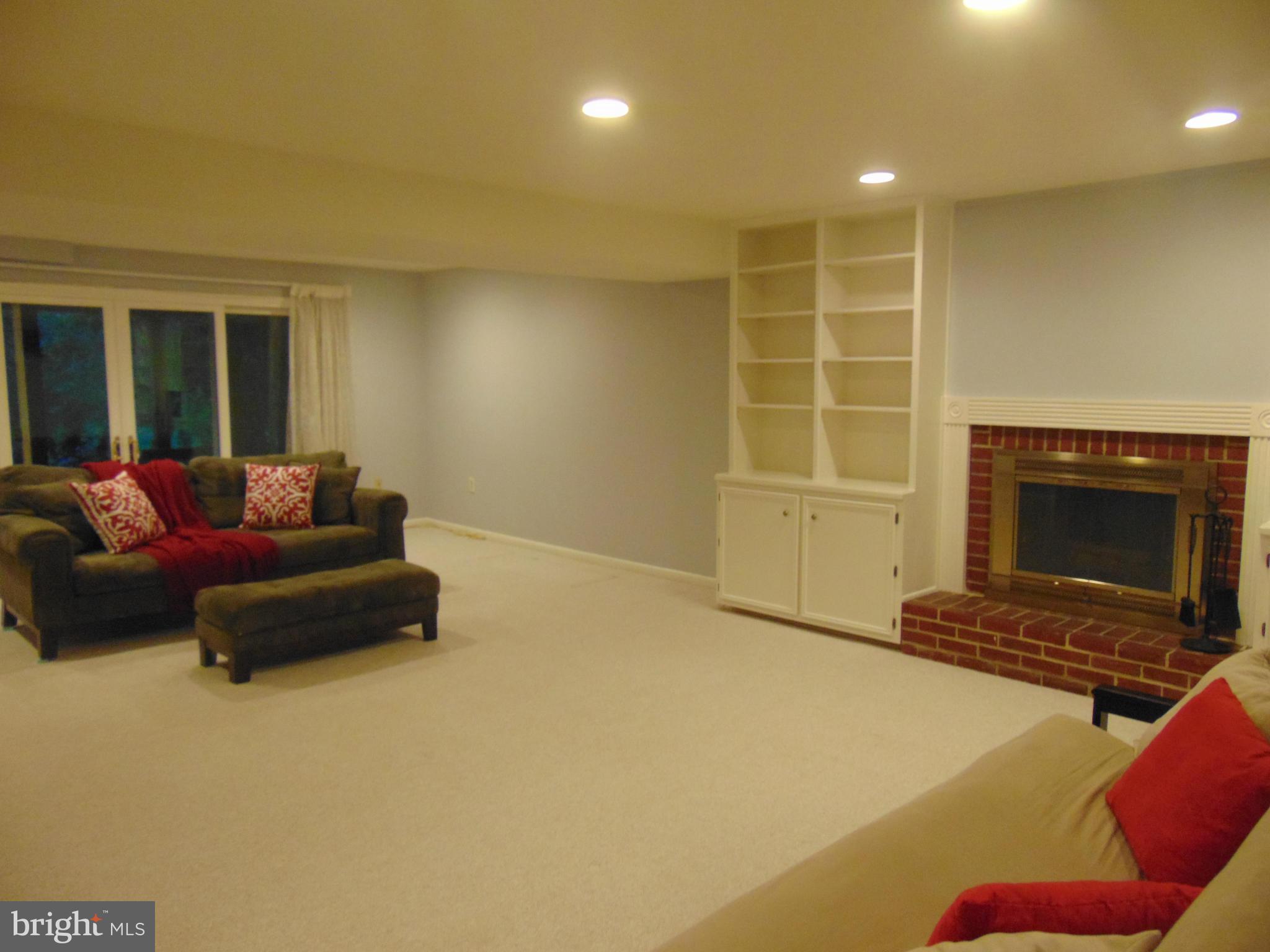 BROYHILL LANGLEY ESTATES - Residential