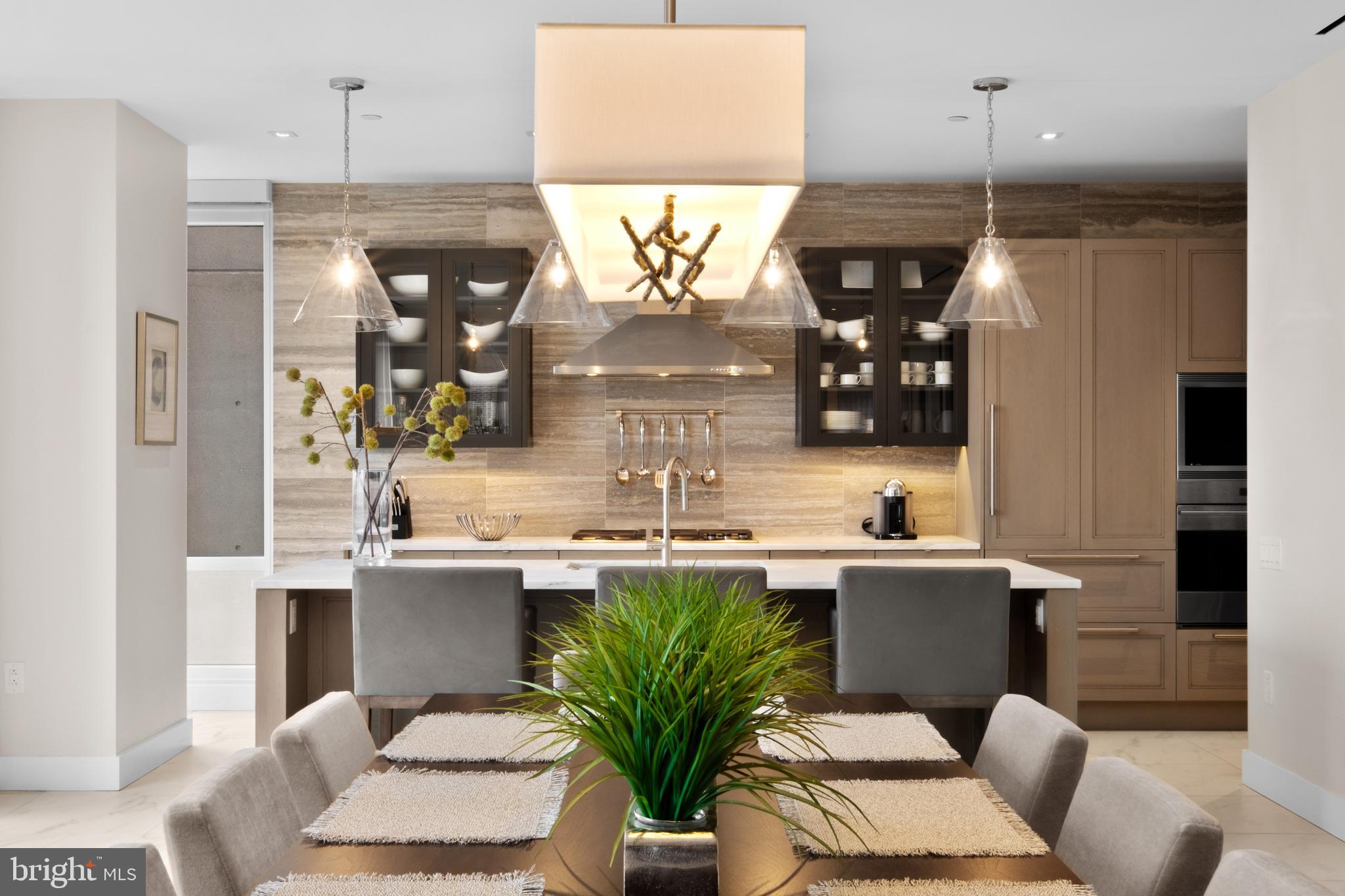 WASHINGTON SQ - Residential