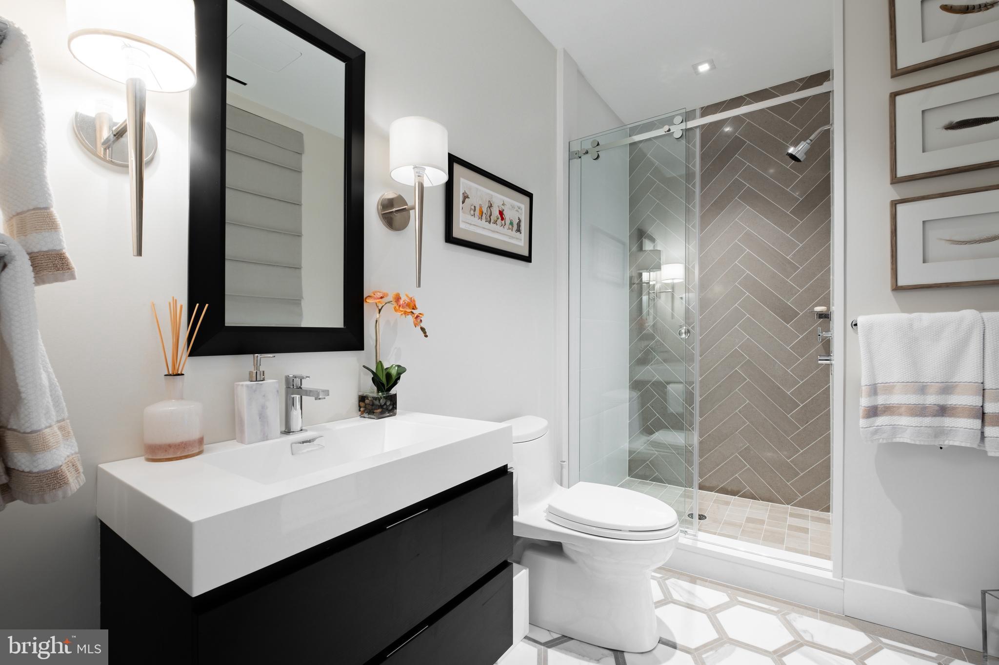 WASHINGTON SQ - Residential