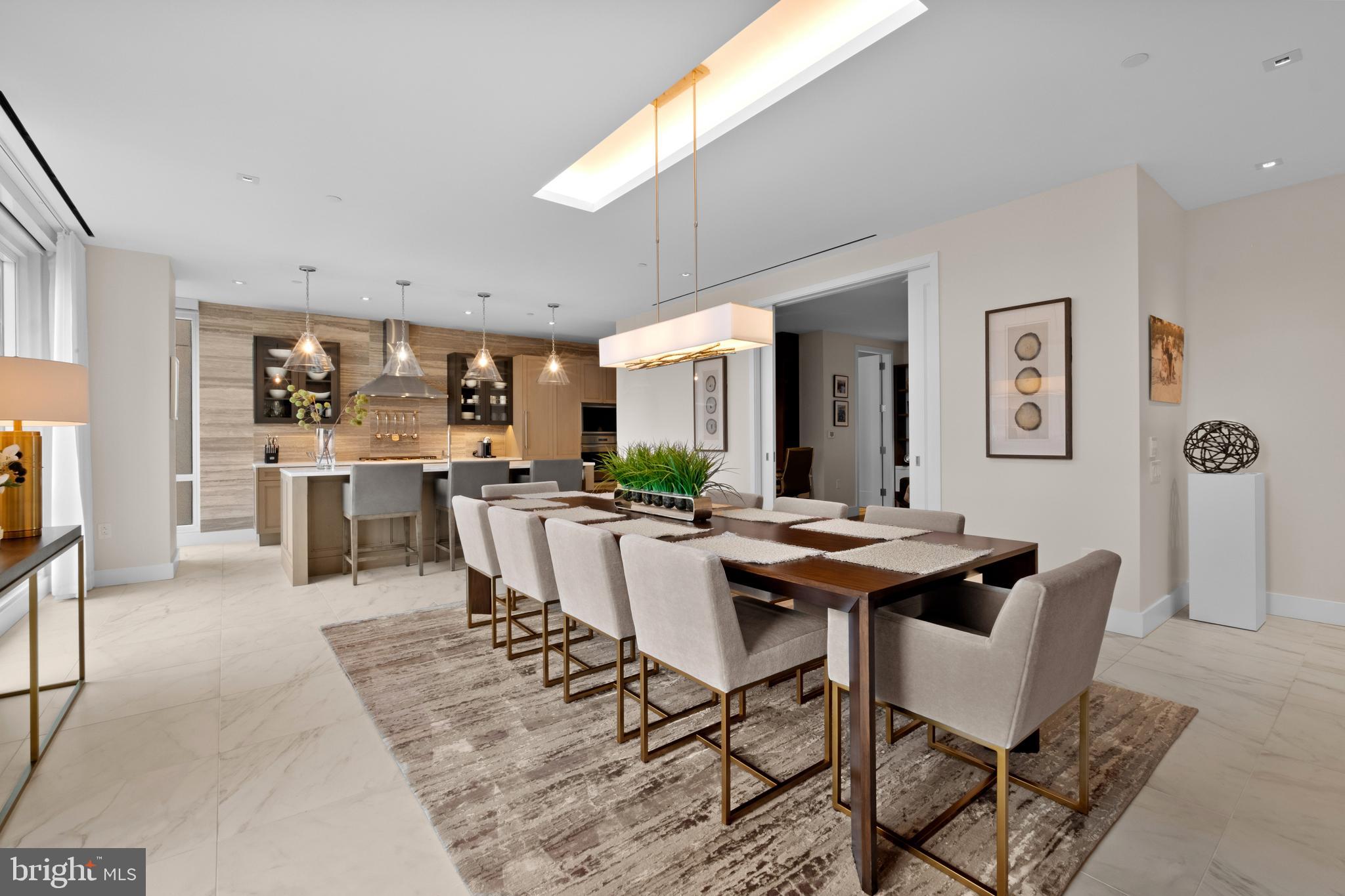 WASHINGTON SQ - Residential