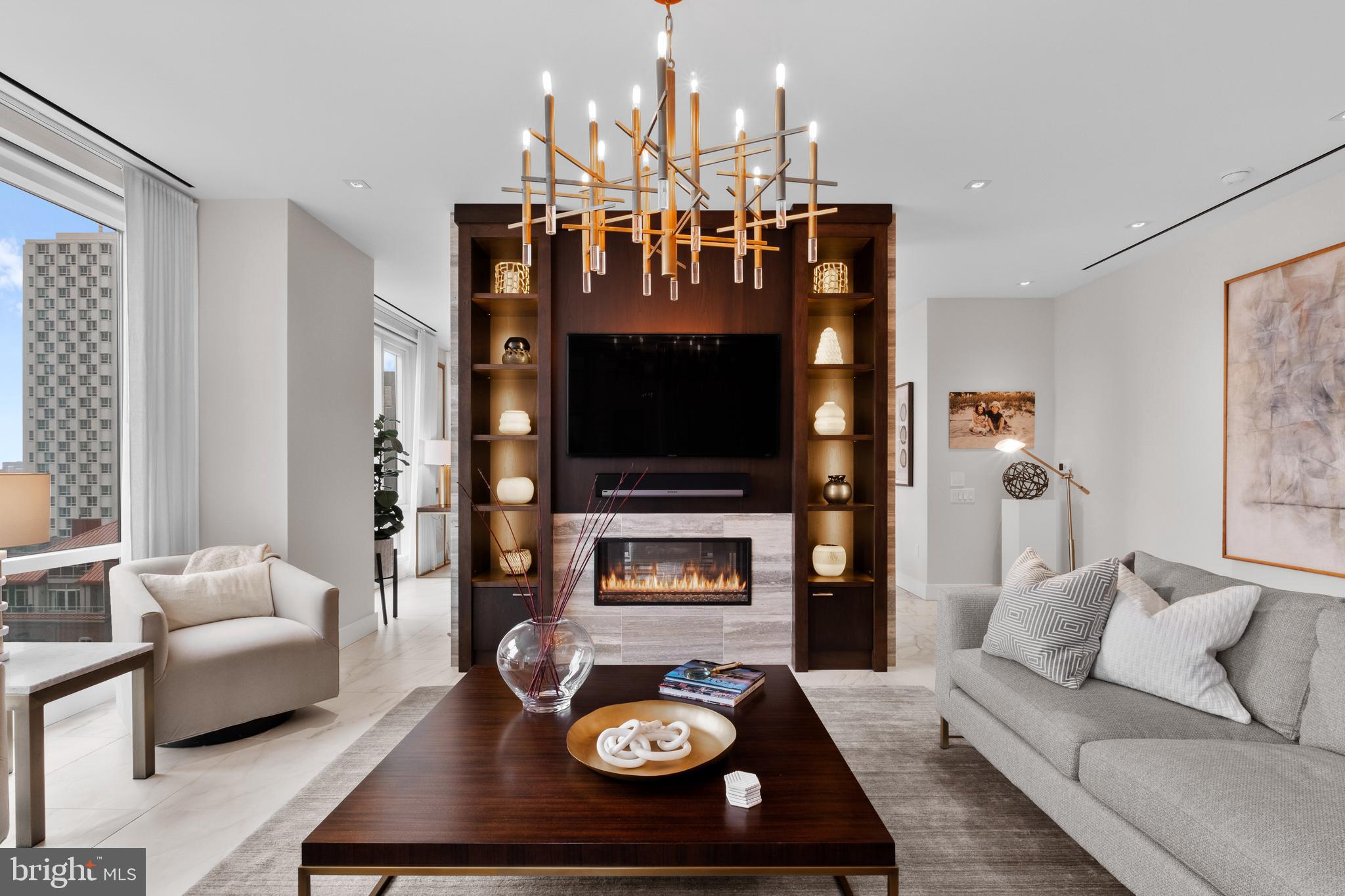 WASHINGTON SQ - Residential