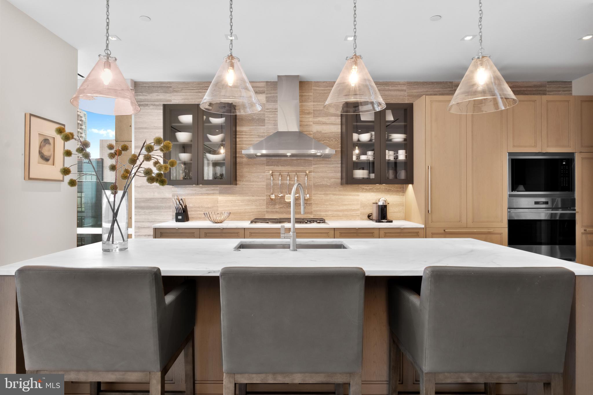 WASHINGTON SQ - Residential