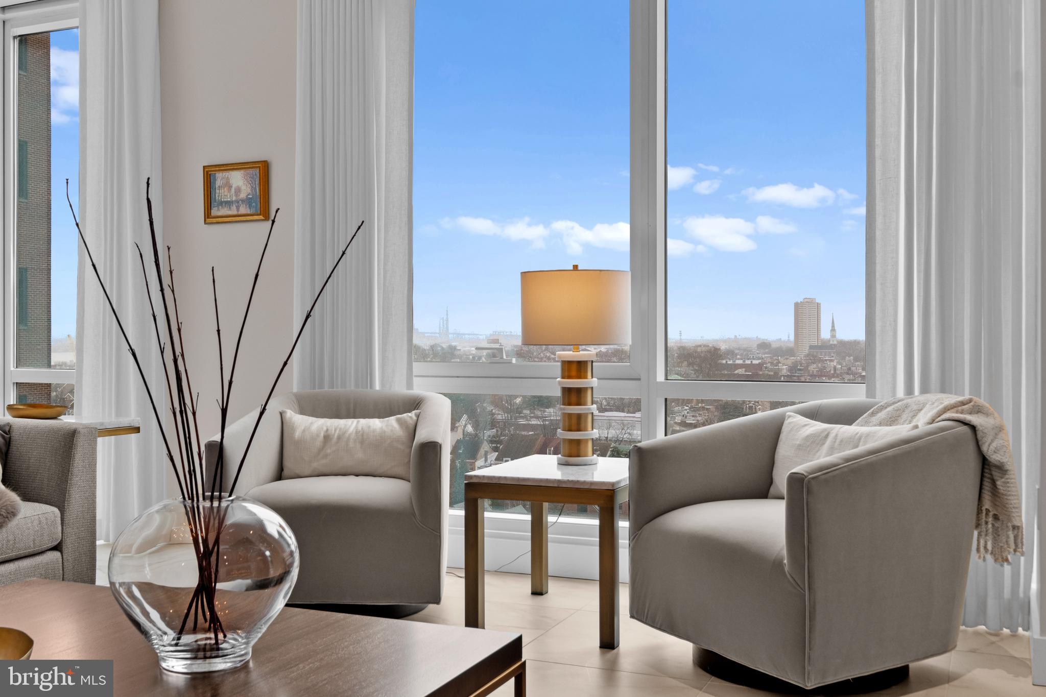 WASHINGTON SQ - Residential