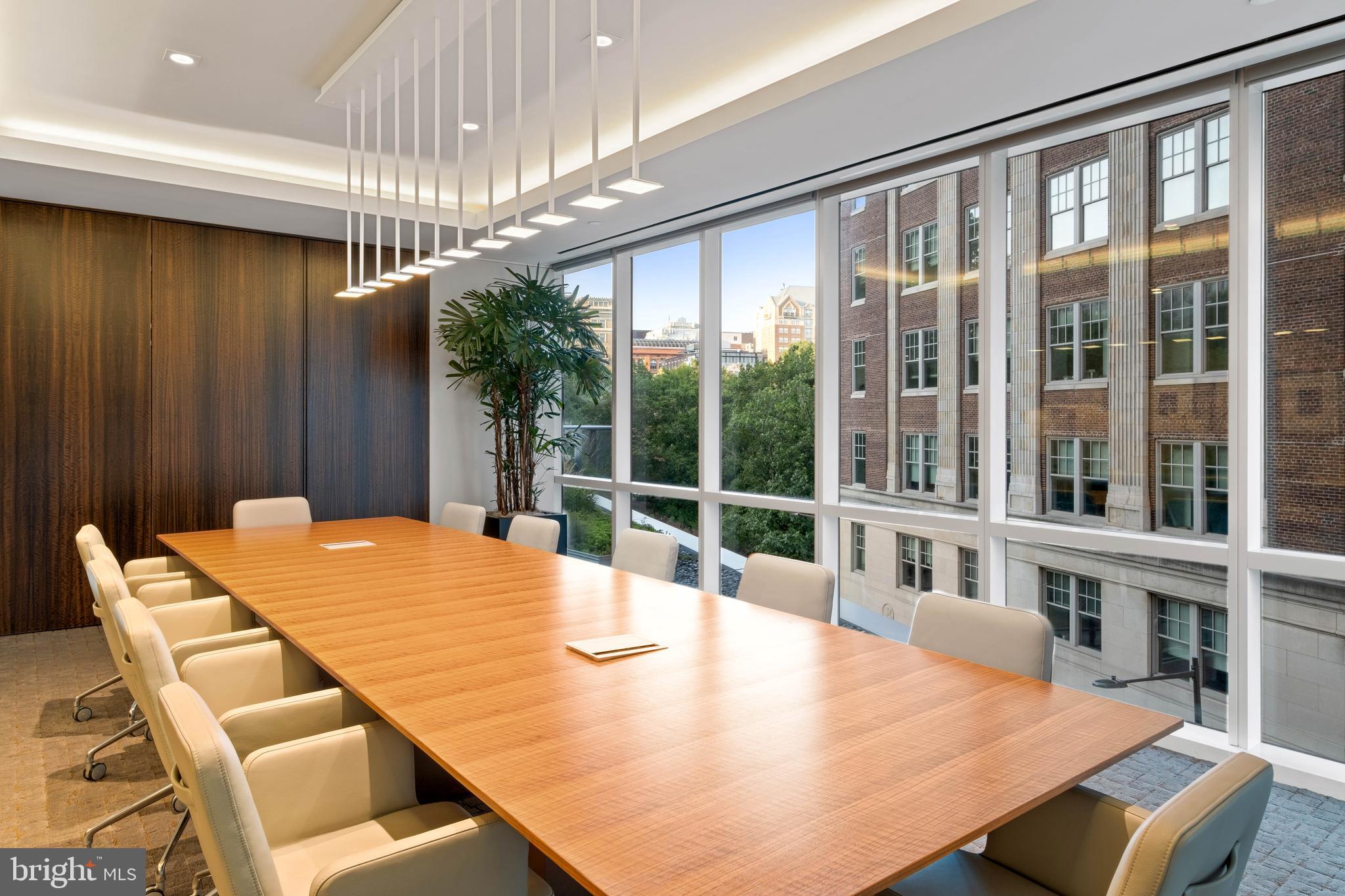 WASHINGTON SQ - Residential