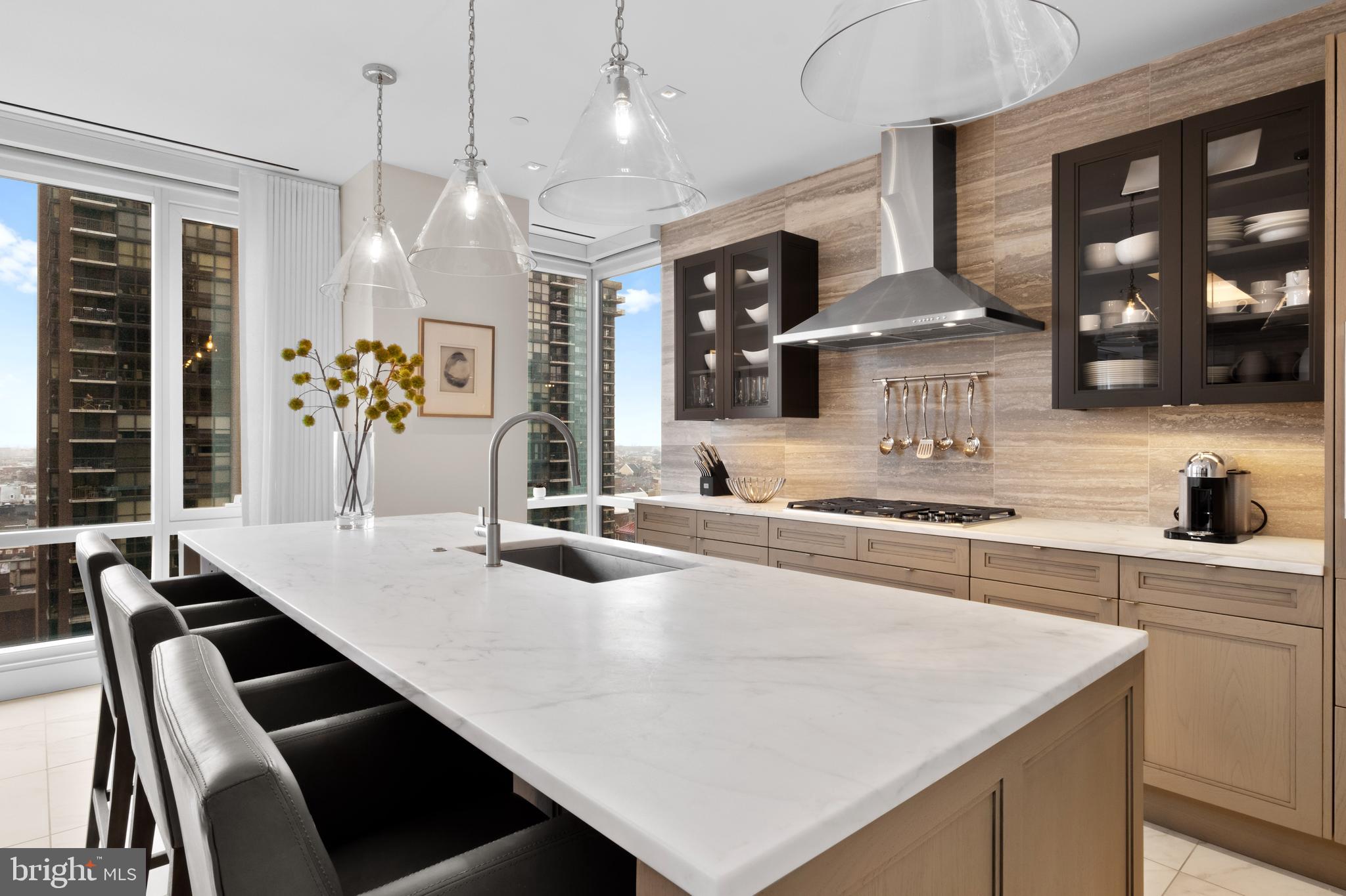 WASHINGTON SQ - Residential