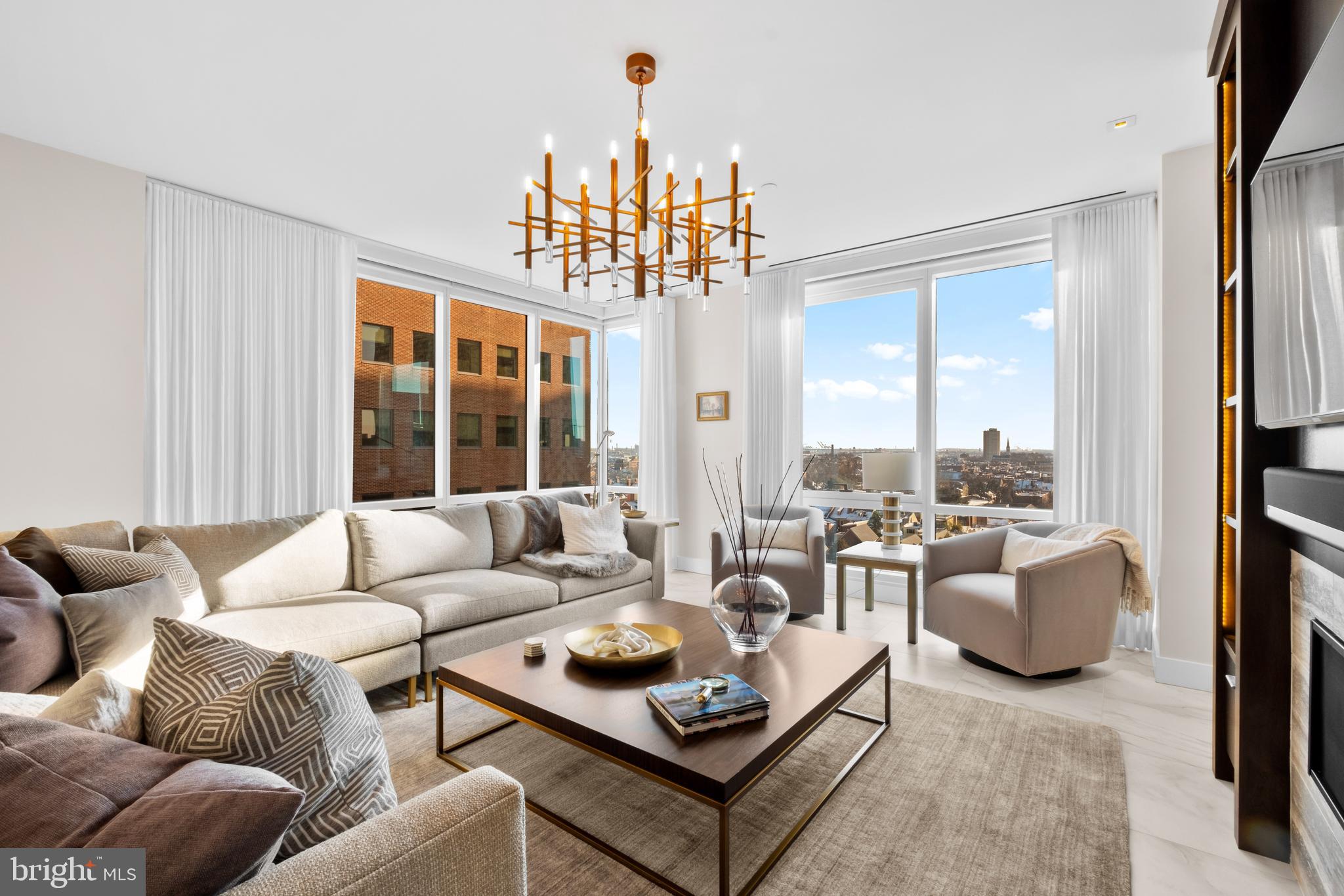 WASHINGTON SQ - Residential