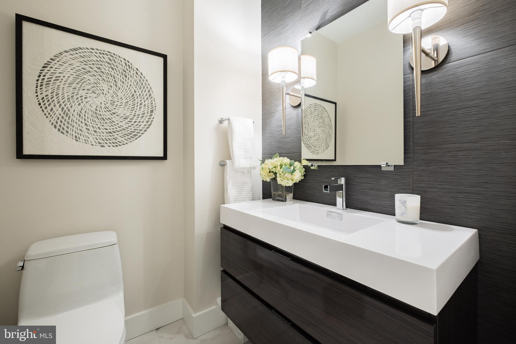 WASHINGTON SQ - Residential