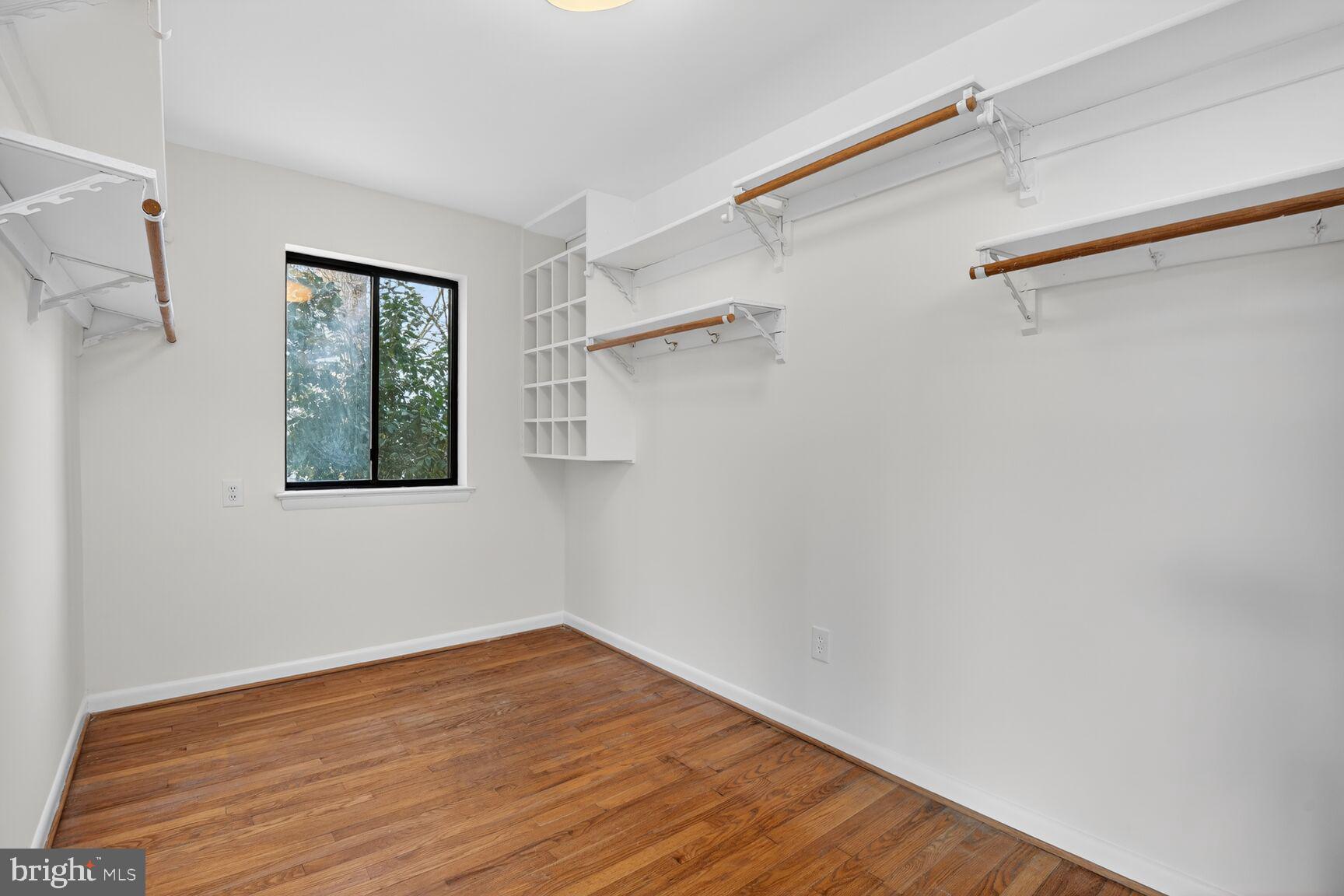 WILSON KNOLLS - Residential