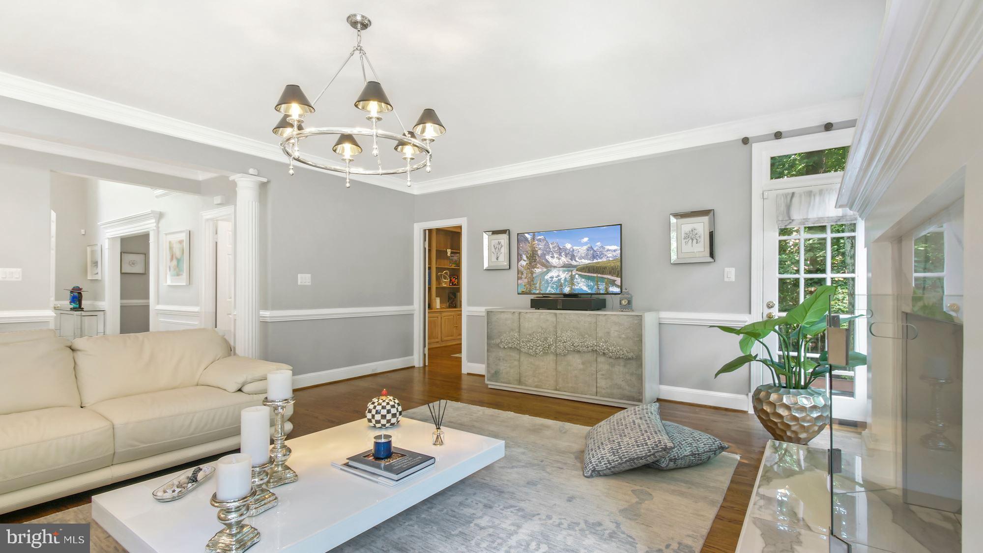 SENECA KNOLL - Residential