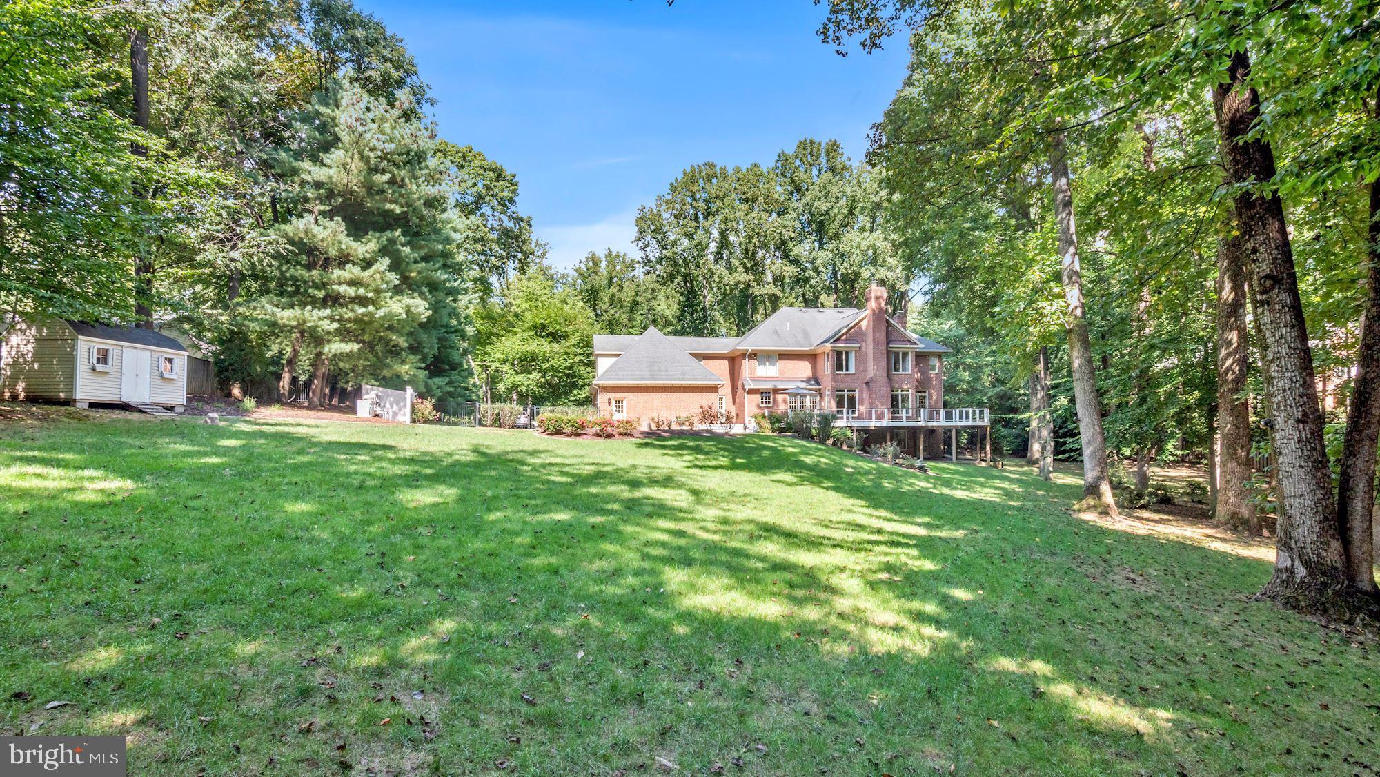 SENECA KNOLL - Residential