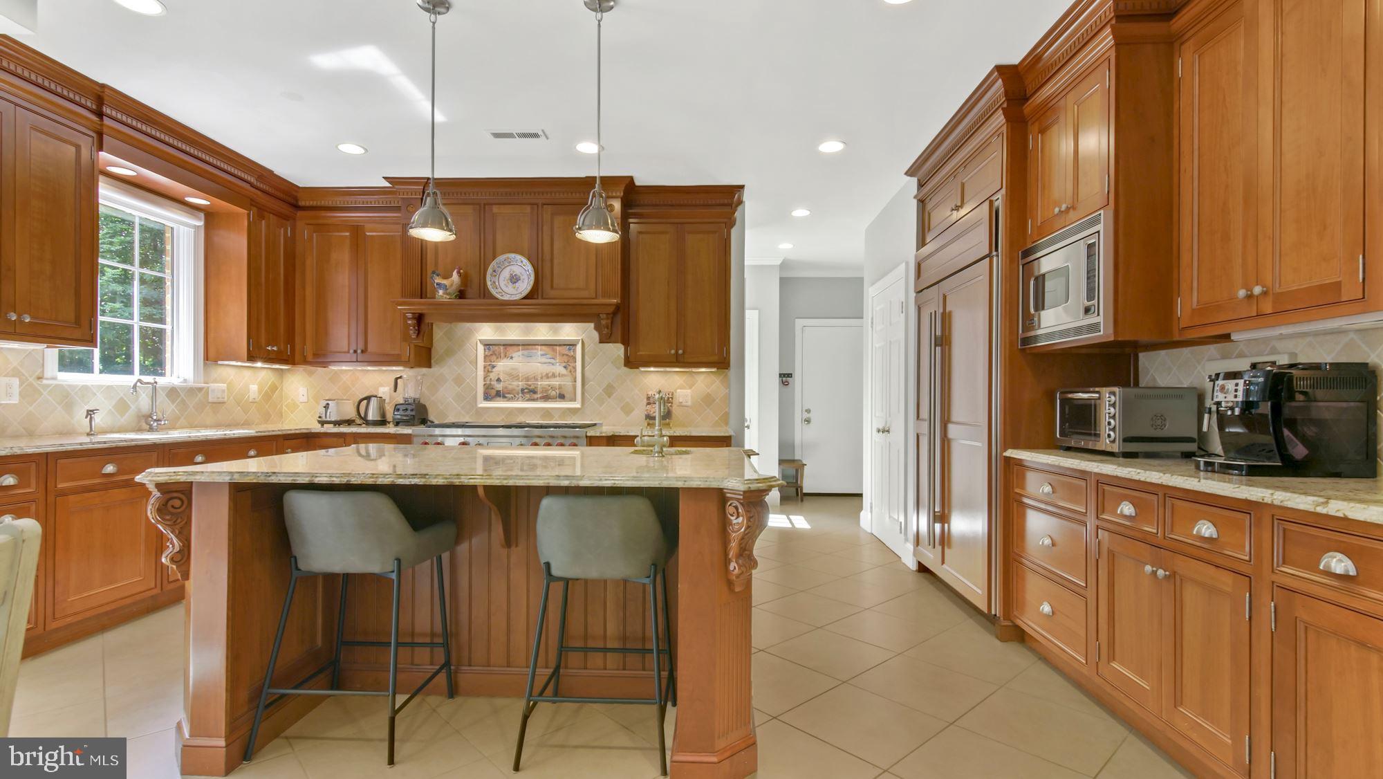 SENECA KNOLL - Residential