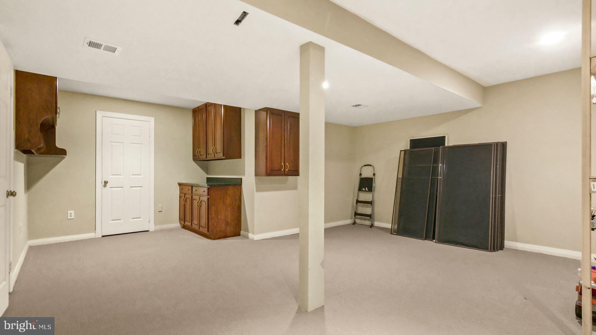 SENECA KNOLL - Residential