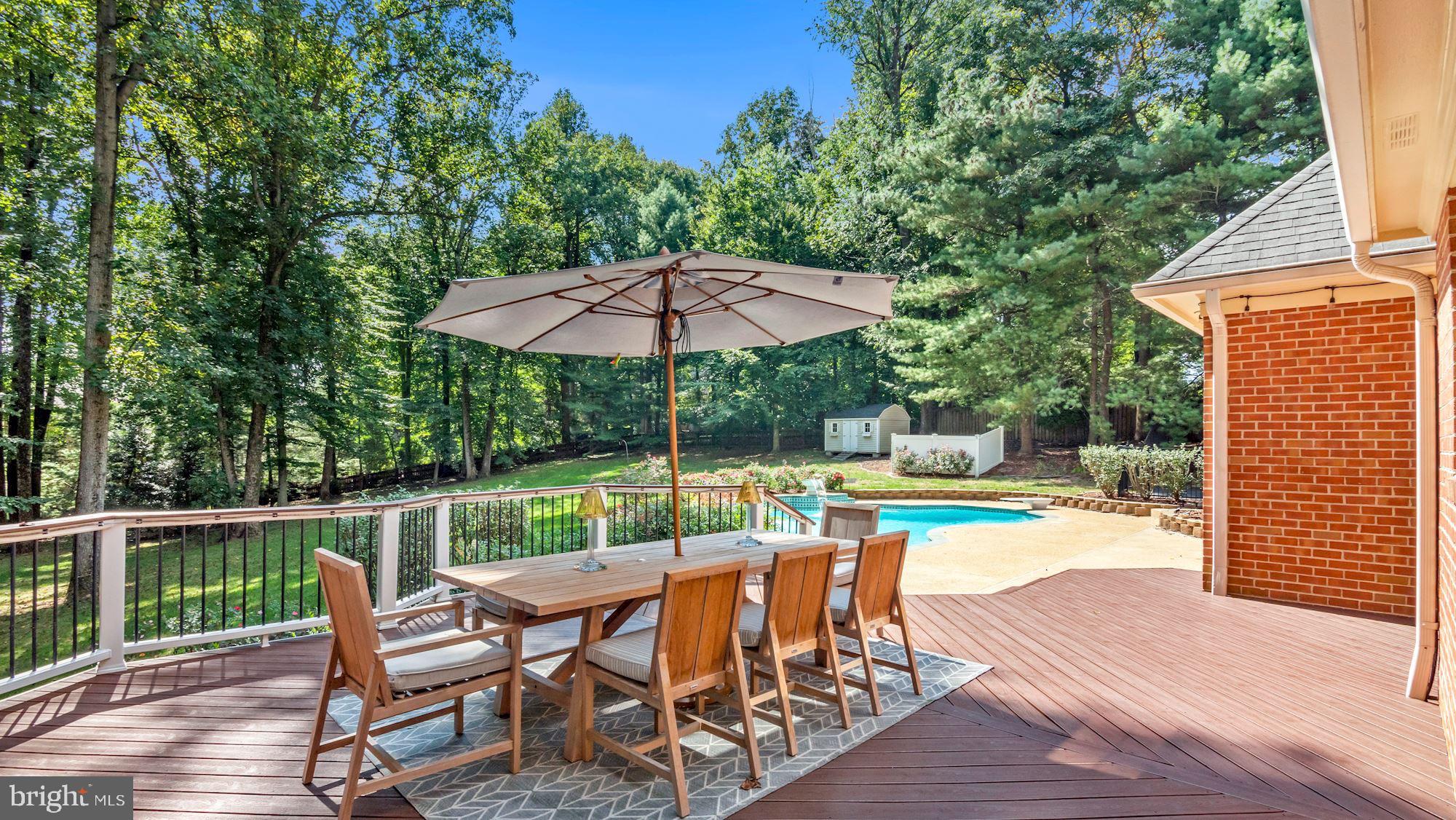 SENECA KNOLL - Residential