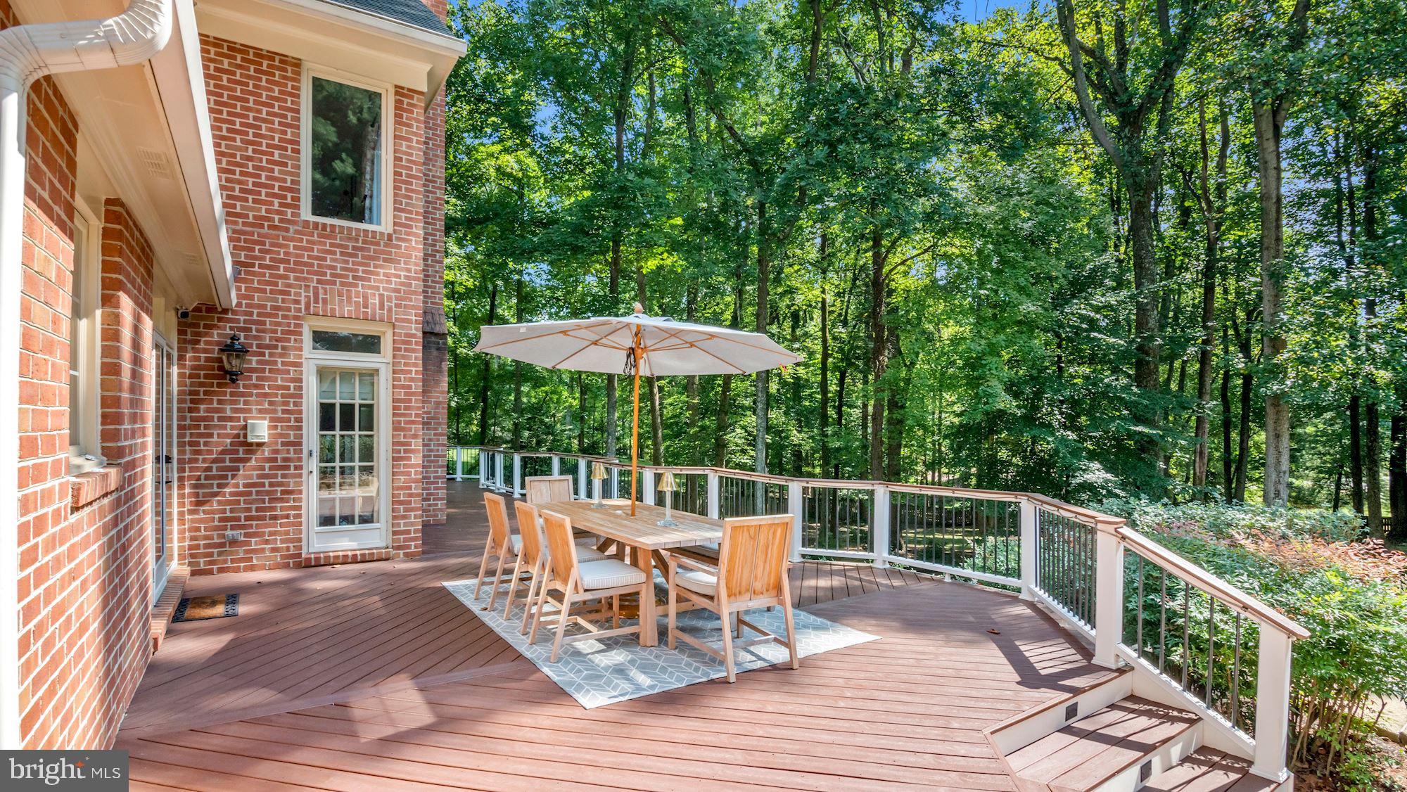 SENECA KNOLL - Residential