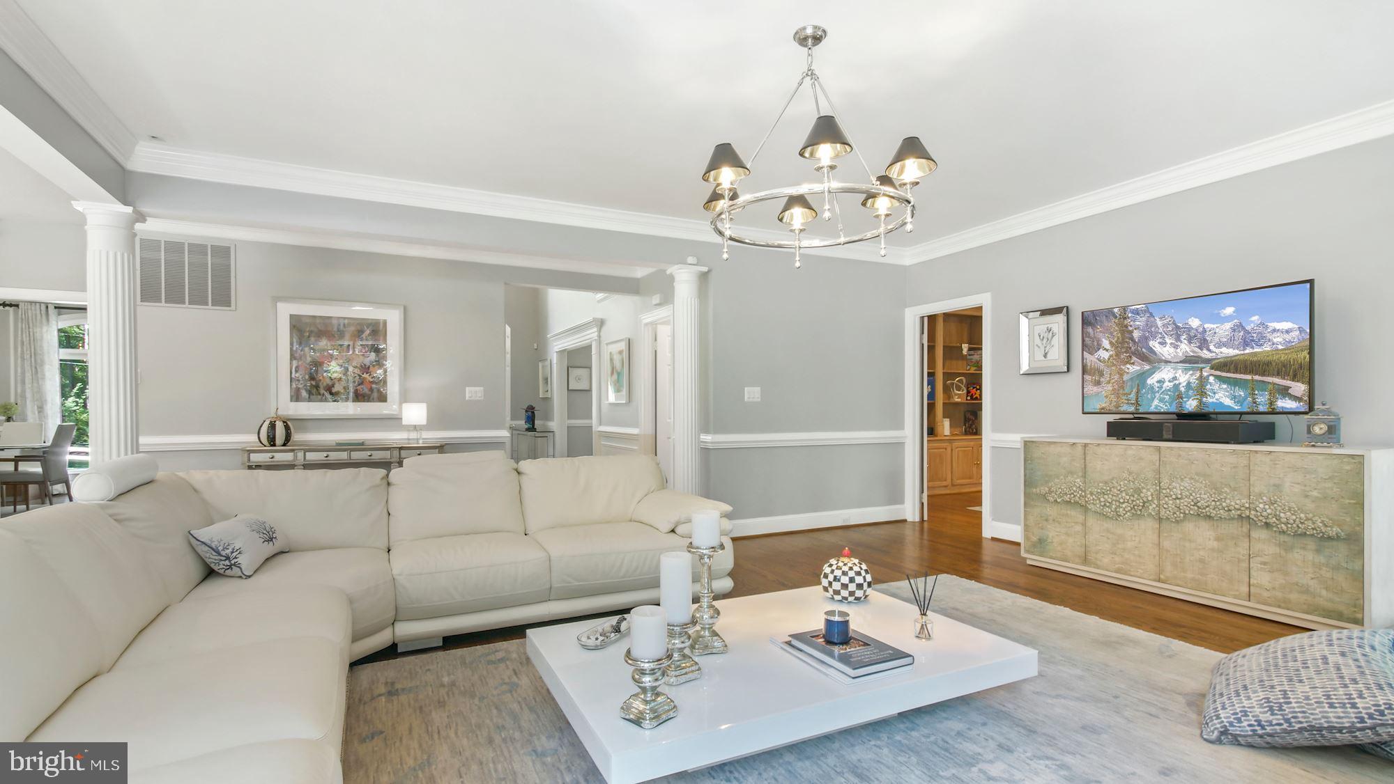 SENECA KNOLL - Residential