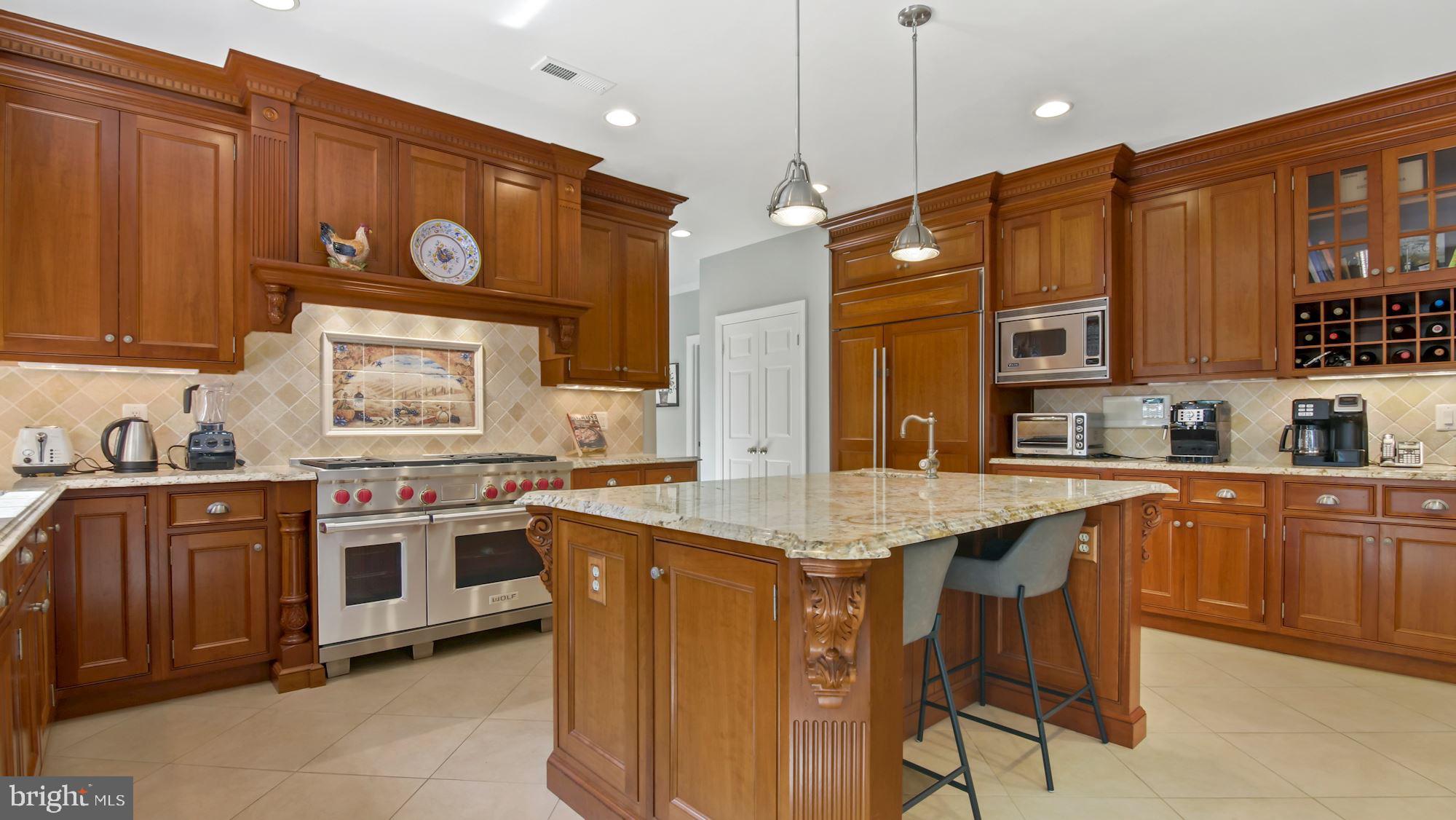 SENECA KNOLL - Residential