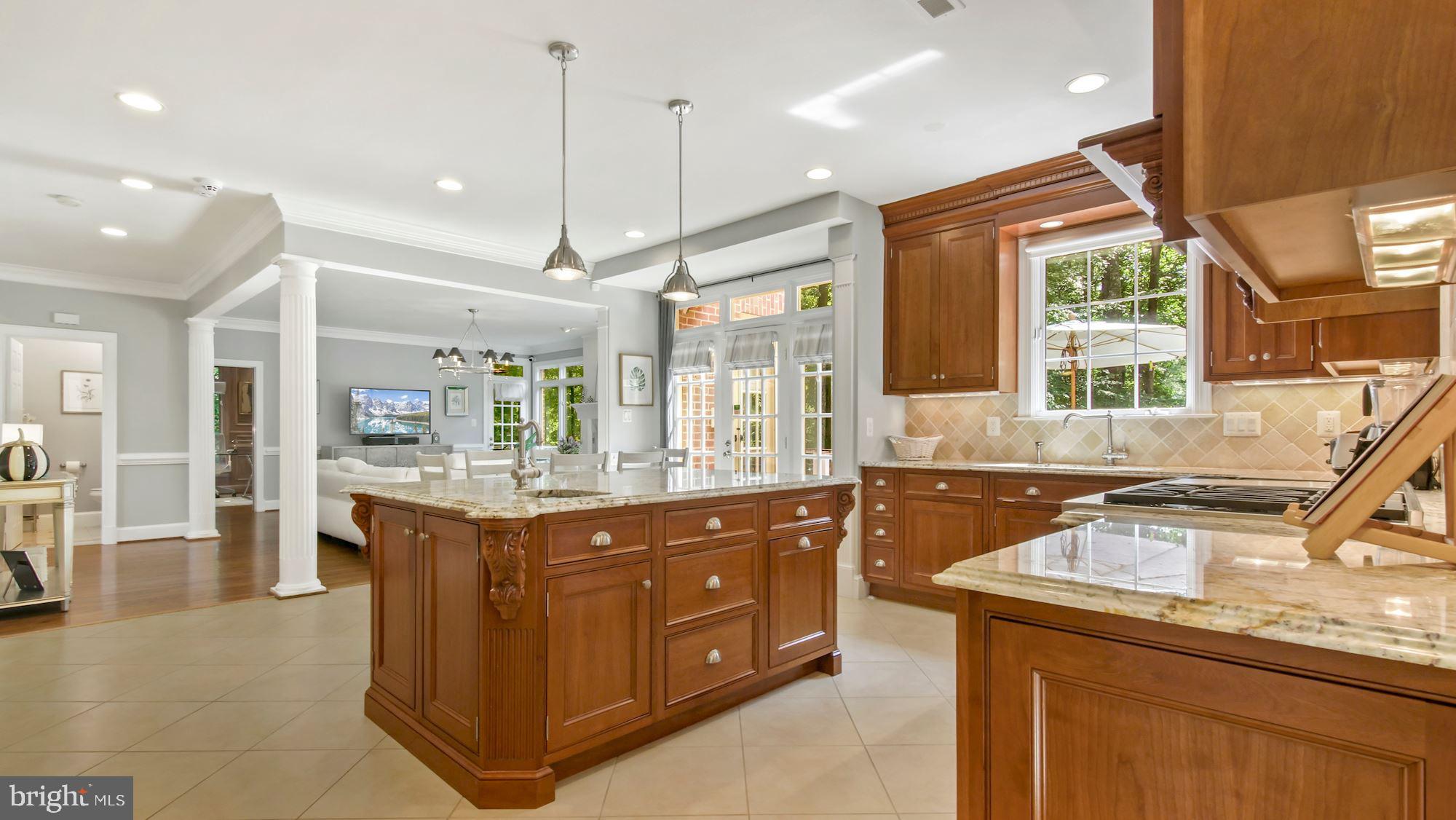 SENECA KNOLL - Residential