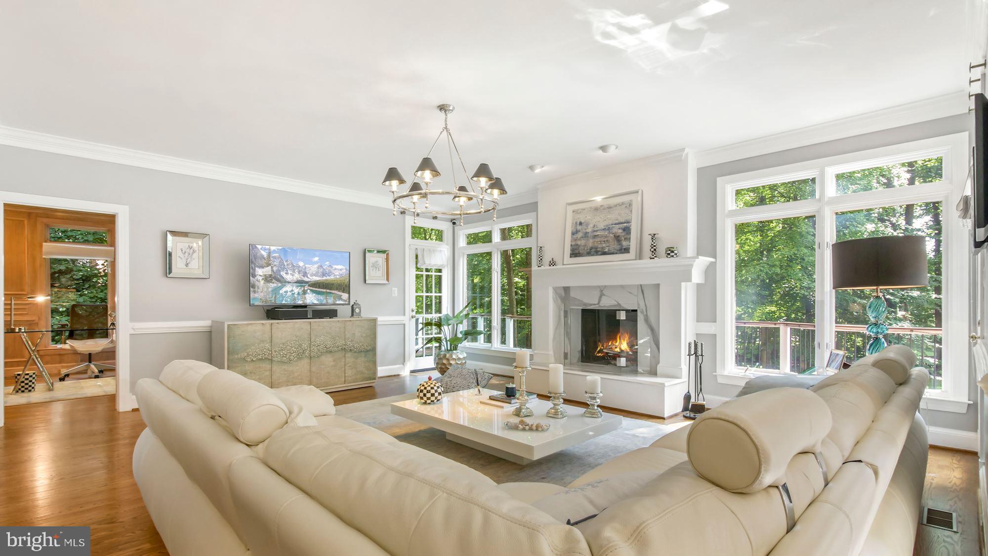 SENECA KNOLL - Residential